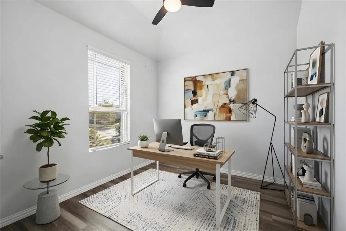 AI Staging in Office/flex room