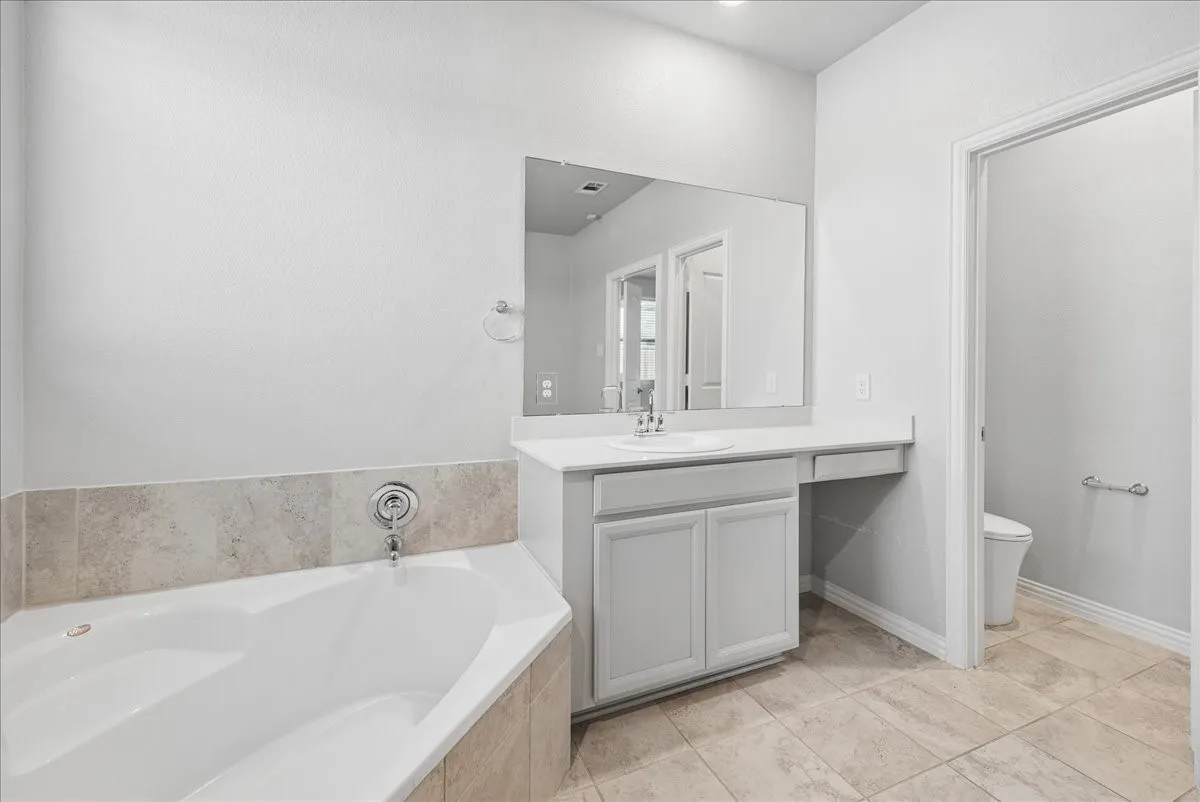Single Family Residence For Rent in Denton County , 3013 Stallion Trail Way, Aubrey, Texas 76227, 3 Bedroom, 2 Bathroom, 2 Garage spaces, 1,684 Sqft, built in 2020, mls#21409860, Real Estate Agent in Aubrey, Homes For Rent in Denton county, Homes For Rent in Aubrey, Realtor in Aubrey Texas, Real Estate Brokerage Independent Realty Texas, Luminita Cordes Realtor