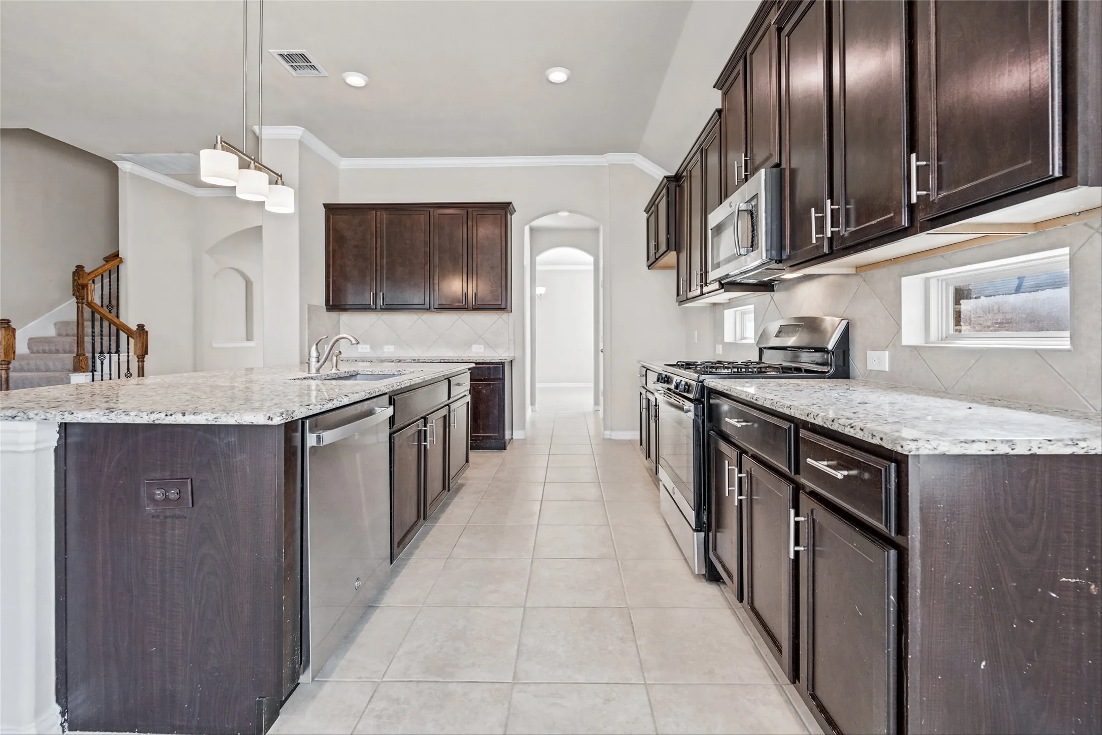 Single Family Residence For Sale in Denton County , 14629 Viking Lane, Fort Worth, Texas 76177, 4 Bedroom, 3 Bathroom, 2 Garage spaces, 3,007 Sqft, built in 2017, mls#21410031, Real Estate Agent in Fort Worth, Homes For Sale in Denton county, Homes For Sale in Fort Worth, Realtor in Fort Worth Texas, Real Estate Brokerage Independent Realty Texas, Luminita Cordes Realtor