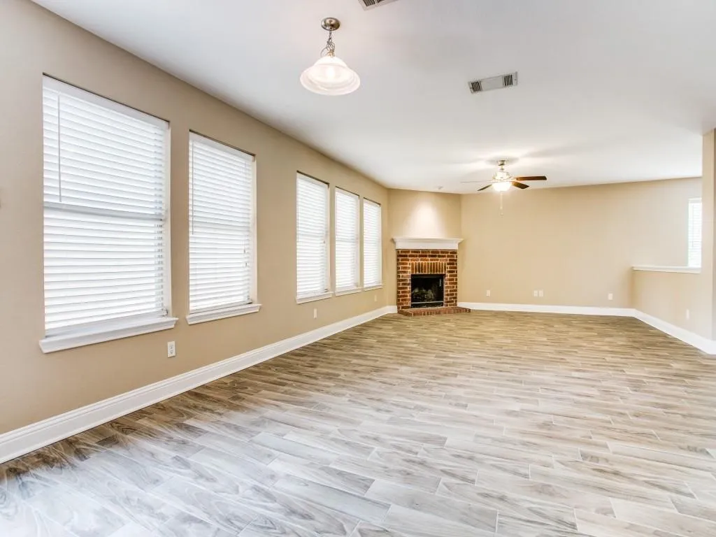 FAMILY LIVING ROOM WITH FIREPLACE!