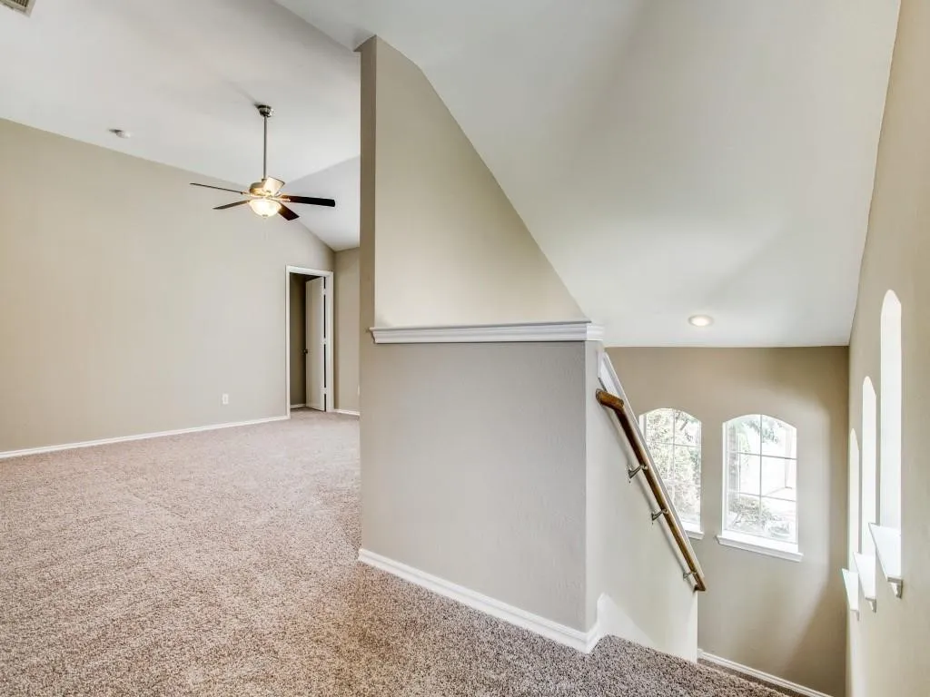 STAIRCASE GOING TO THE SECOND FLOOR!