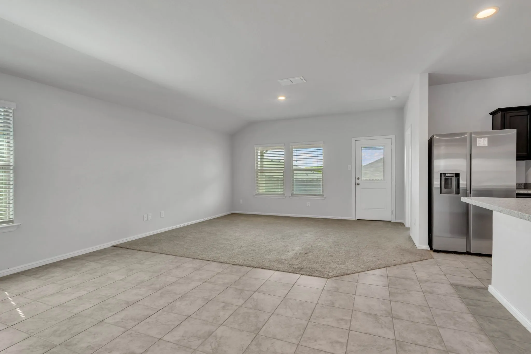 Single Family Residence For Rent in Denton County , 16617 Porterfield Lane, Justin, Texas 76247, 3 Bedroom, 2 Bathroom, 2 Garage spaces, 1,554 Sqft, built in 2022, mls#21410043, Real Estate Agent in Justin, Homes For Rent in Denton county, Homes For Rent in Justin, Realtor in Justin Texas, Real Estate Brokerage Independent Realty Texas, Luminita Cordes Realtor