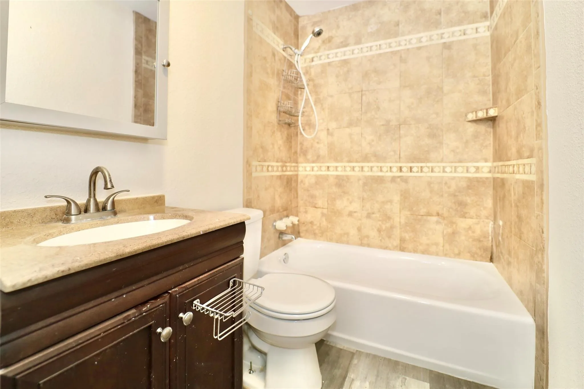 Single Family Residence For Rent in Dallas County , 1526 Hillcrest Street, Mesquite, Texas 75149, 3 Bedroom, 1 Bathroom, 1 Garage spaces, 946 Sqft, built in 1955, mls#21410050, Real Estate Agent in Mesquite, Homes For Rent in Dallas county, Homes For Rent in Mesquite, Realtor in Mesquite Texas, Real Estate Brokerage Independent Realty Texas, Luminita Cordes Realtor