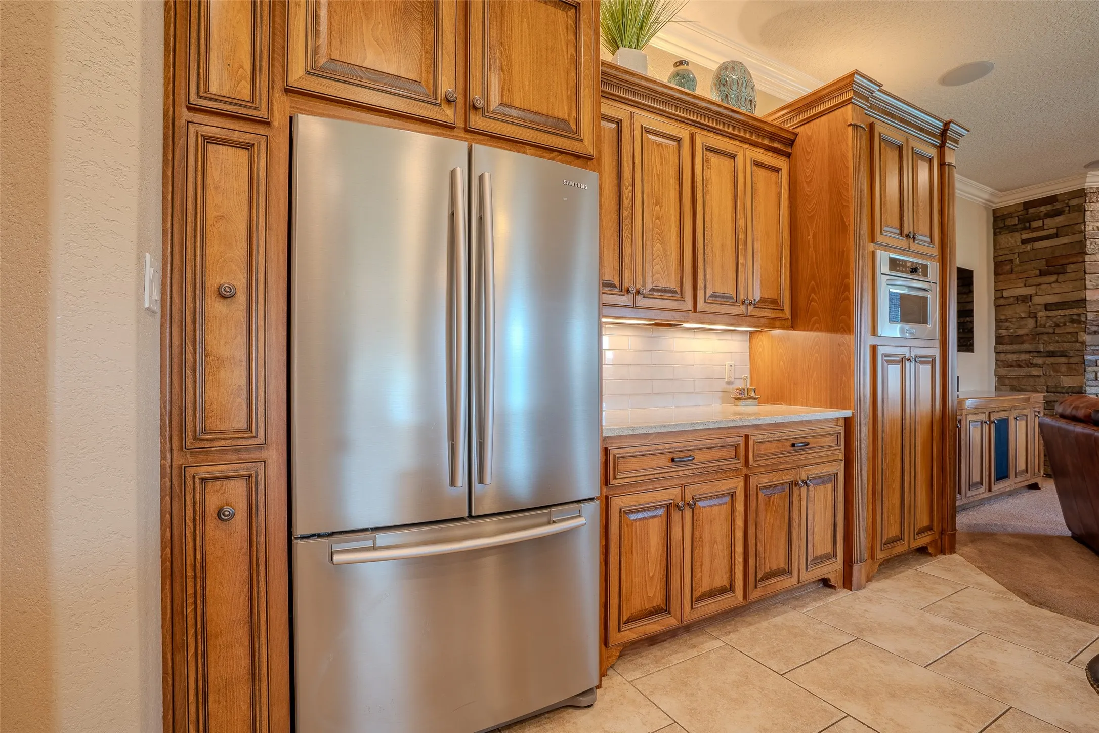 Single Family Residence For Sale in Hood County , 1903 Harbor Lakes Drive, Granbury, Texas 76048, 4 Bedroom, 3 Bathroom, 3 Garage spaces, 3,762 Sqft, built in 2008, mls#21409946, Real Estate Agent in Granbury, Homes For Sale in Hood county, Homes For Sale in Granbury, Realtor in Granbury Texas, Real Estate Brokerage Independent Realty Texas, Luminita Cordes Realtor