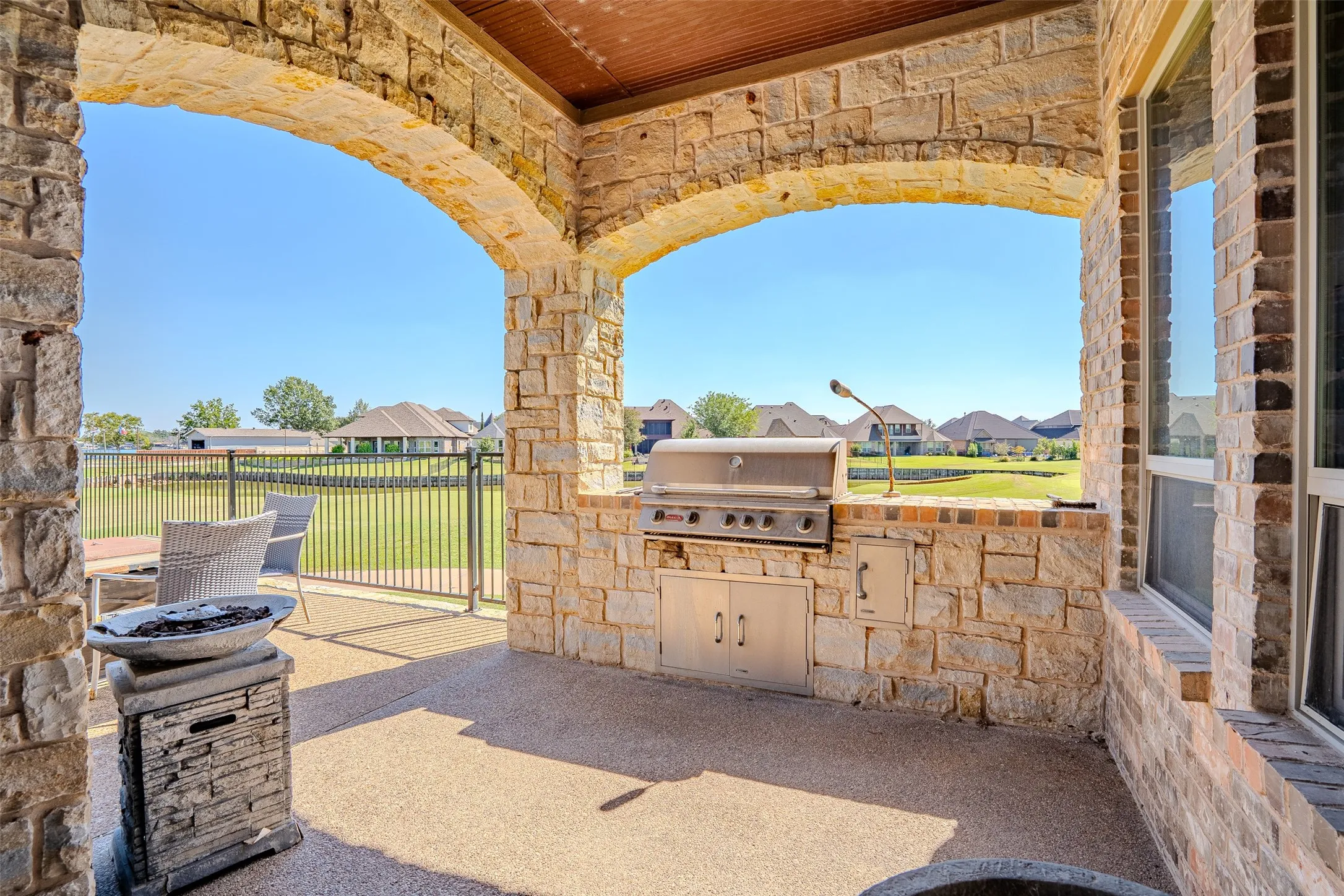 Single Family Residence For Sale in Hood County , 1903 Harbor Lakes Drive, Granbury, Texas 76048, 4 Bedroom, 3 Bathroom, 3 Garage spaces, 3,762 Sqft, built in 2008, mls#21409946, Real Estate Agent in Granbury, Homes For Sale in Hood county, Homes For Sale in Granbury, Realtor in Granbury Texas, Real Estate Brokerage Independent Realty Texas, Luminita Cordes Realtor