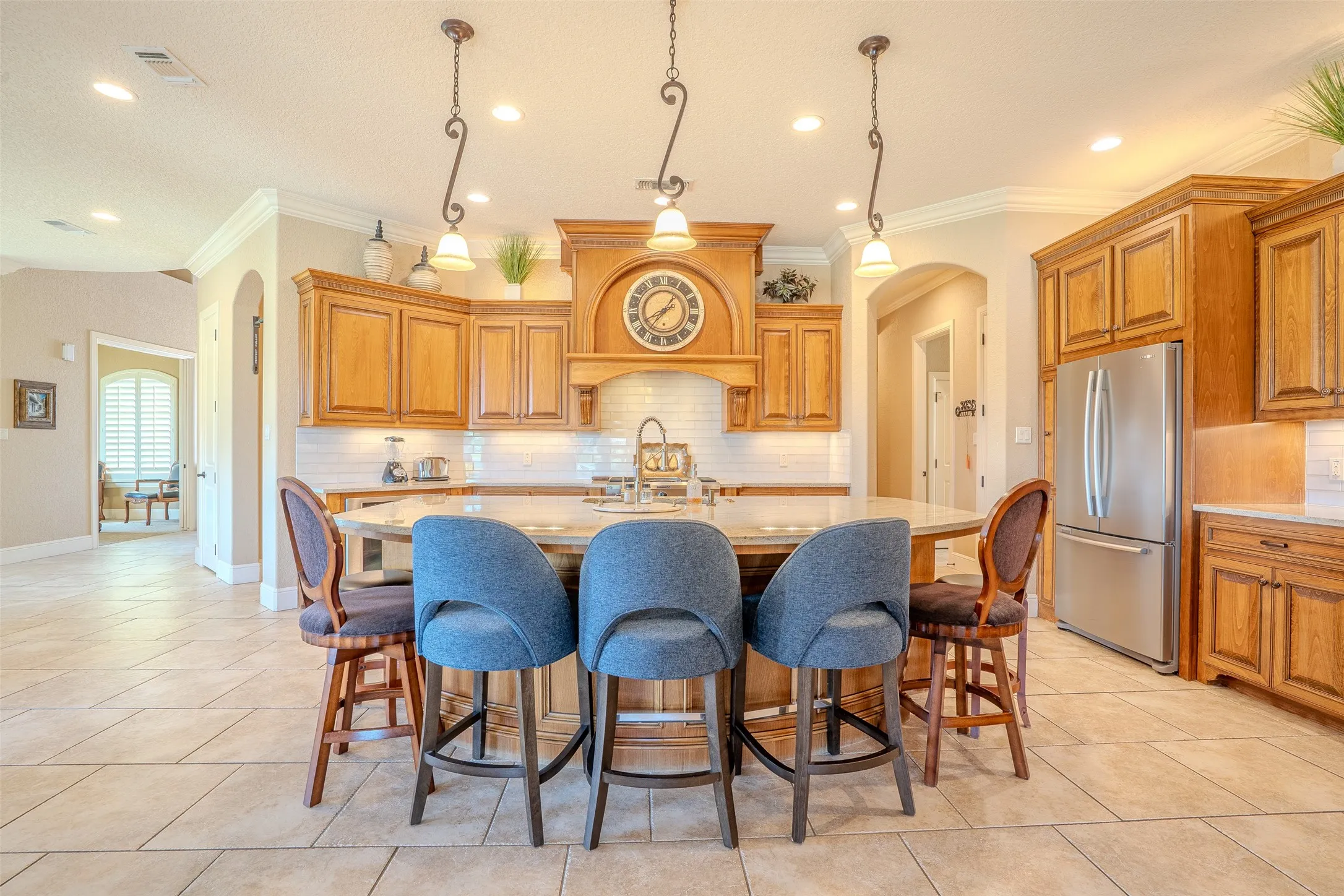 Single Family Residence For Sale in Hood County , 1903 Harbor Lakes Drive, Granbury, Texas 76048, 4 Bedroom, 3 Bathroom, 3 Garage spaces, 3,762 Sqft, built in 2008, mls#21409946, Real Estate Agent in Granbury, Homes For Sale in Hood county, Homes For Sale in Granbury, Realtor in Granbury Texas, Real Estate Brokerage Independent Realty Texas, Luminita Cordes Realtor