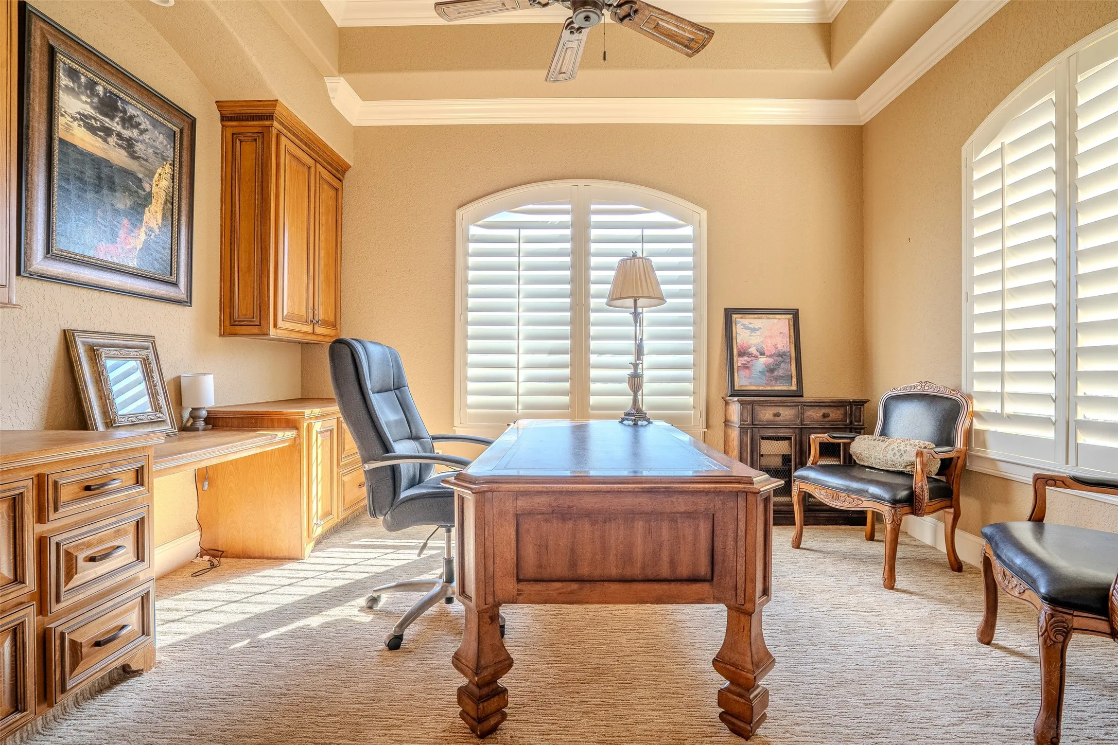 Single Family Residence For Sale in Hood County , 1903 Harbor Lakes Drive, Granbury, Texas 76048, 4 Bedroom, 3 Bathroom, 3 Garage spaces, 3,762 Sqft, built in 2008, mls#21409946, Real Estate Agent in Granbury, Homes For Sale in Hood county, Homes For Sale in Granbury, Realtor in Granbury Texas, Real Estate Brokerage Independent Realty Texas, Luminita Cordes Realtor