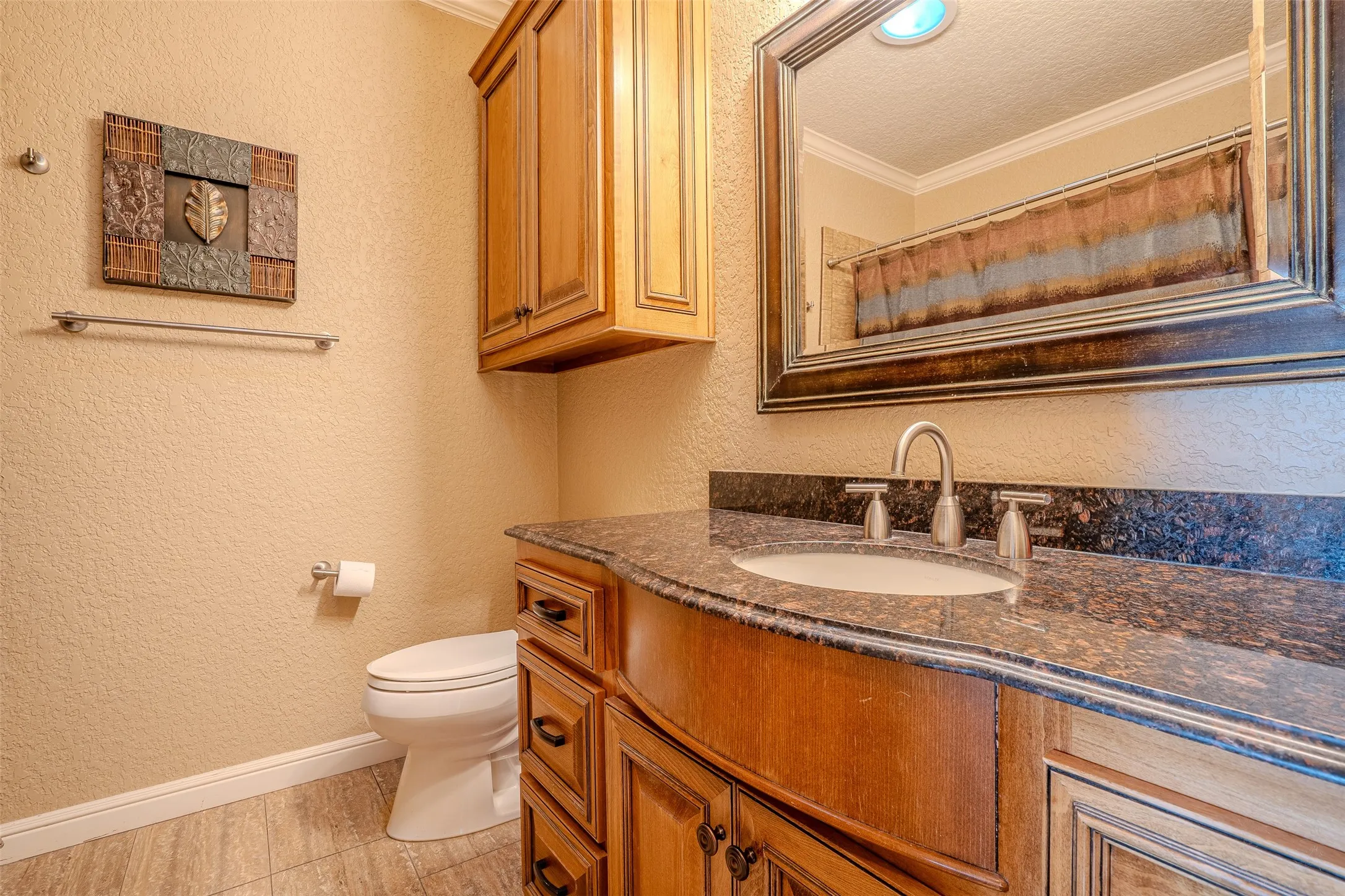 Single Family Residence For Sale in Hood County , 1903 Harbor Lakes Drive, Granbury, Texas 76048, 4 Bedroom, 3 Bathroom, 3 Garage spaces, 3,762 Sqft, built in 2008, mls#21409946, Real Estate Agent in Granbury, Homes For Sale in Hood county, Homes For Sale in Granbury, Realtor in Granbury Texas, Real Estate Brokerage Independent Realty Texas, Luminita Cordes Realtor