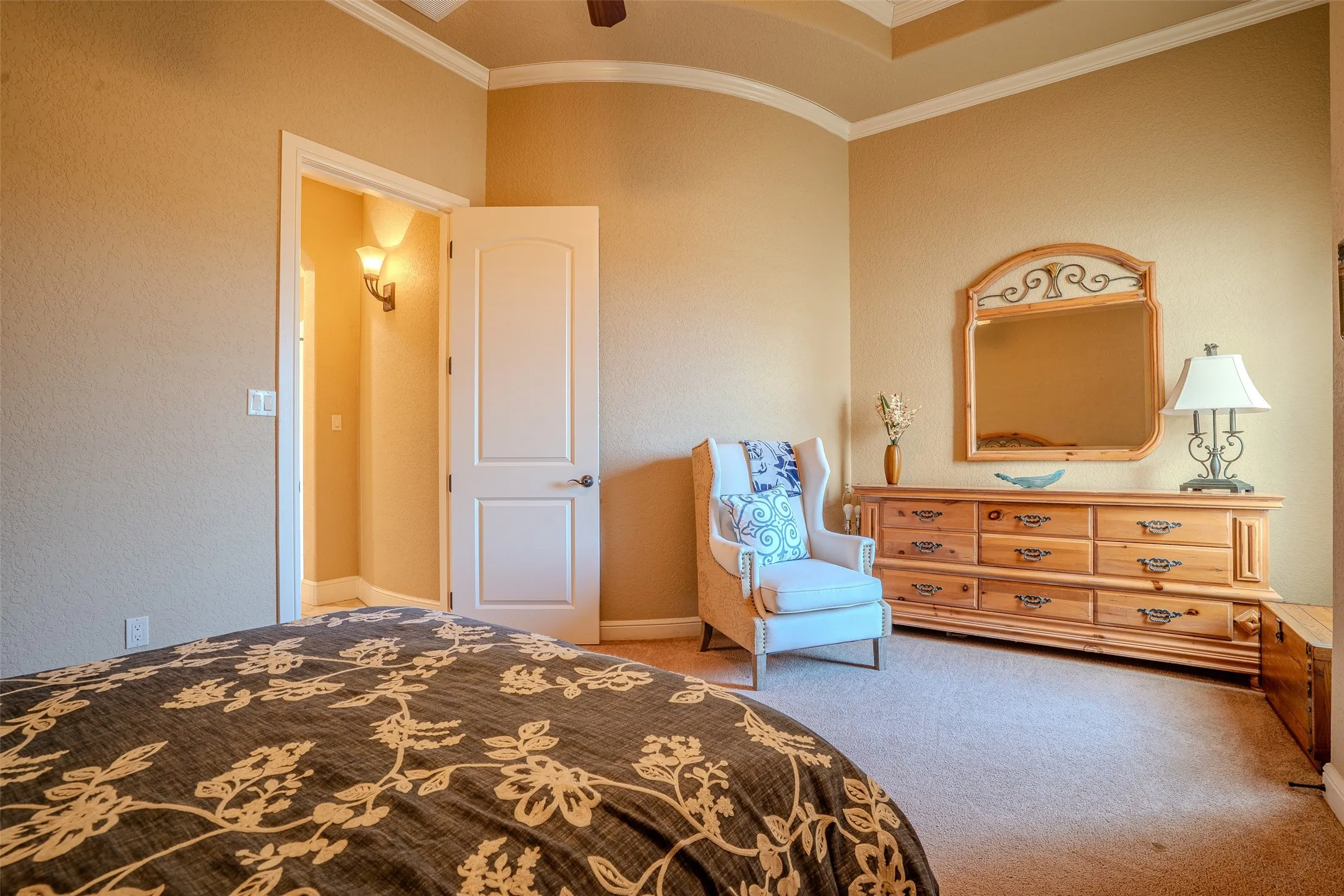 Single Family Residence For Sale in Hood County , 1903 Harbor Lakes Drive, Granbury, Texas 76048, 4 Bedroom, 3 Bathroom, 3 Garage spaces, 3,762 Sqft, built in 2008, mls#21409946, Real Estate Agent in Granbury, Homes For Sale in Hood county, Homes For Sale in Granbury, Realtor in Granbury Texas, Real Estate Brokerage Independent Realty Texas, Luminita Cordes Realtor
