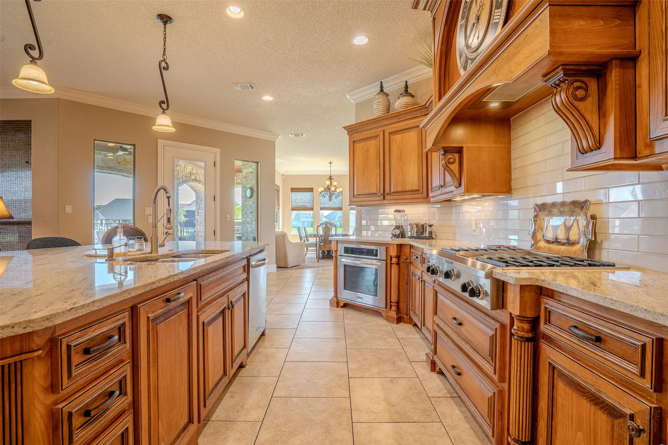Single Family Residence For Sale in Hood County , 1903 Harbor Lakes Drive, Granbury, Texas 76048, 4 Bedroom, 3 Bathroom, 3 Garage spaces, 3,762 Sqft, built in 2008, mls#21409946, Real Estate Agent in Granbury, Homes For Sale in Hood county, Homes For Sale in Granbury, Realtor in Granbury Texas, Real Estate Brokerage Independent Realty Texas, Luminita Cordes Realtor