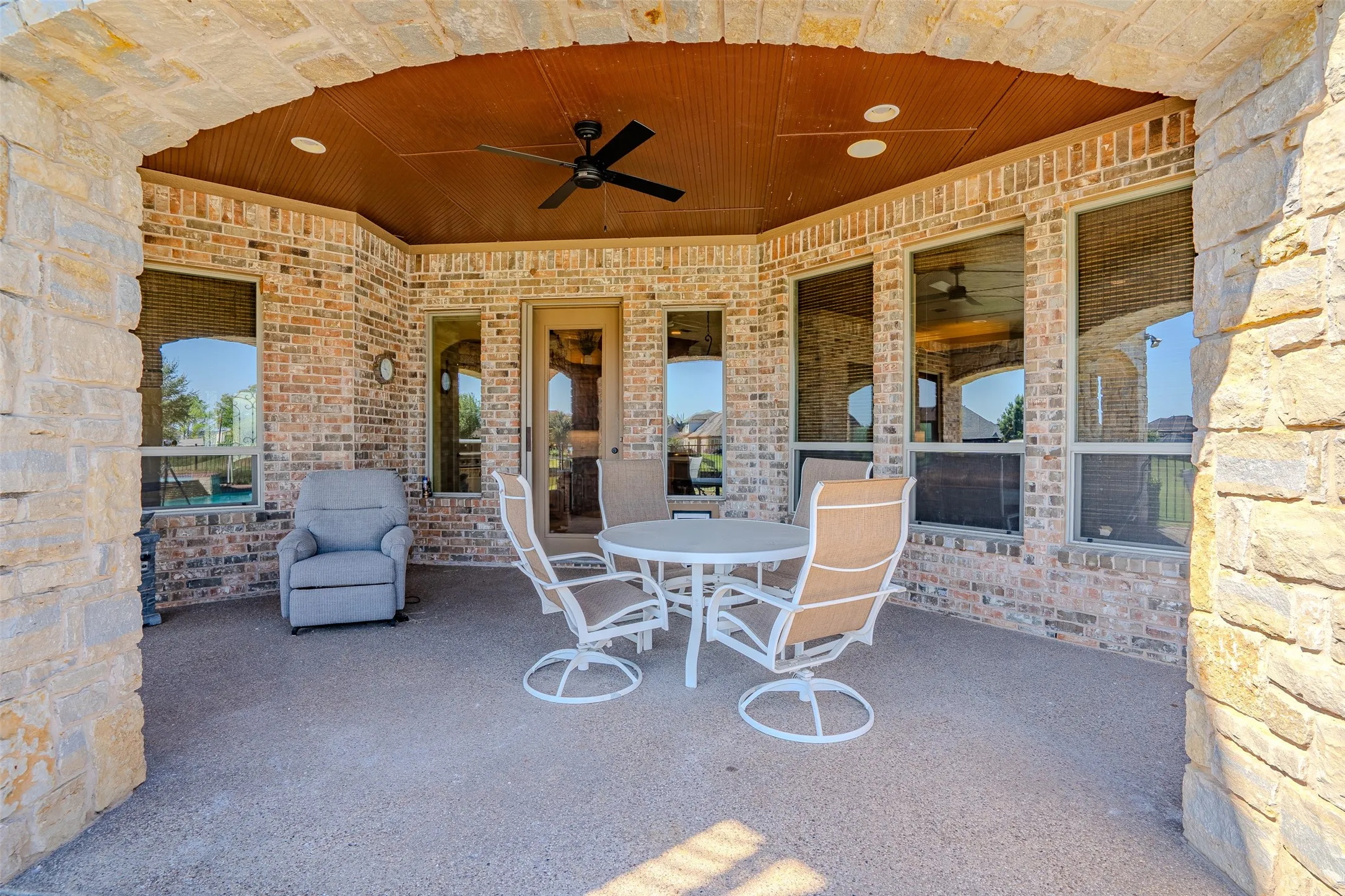 Single Family Residence For Sale in Hood County , 1903 Harbor Lakes Drive, Granbury, Texas 76048, 4 Bedroom, 3 Bathroom, 3 Garage spaces, 3,762 Sqft, built in 2008, mls#21409946, Real Estate Agent in Granbury, Homes For Sale in Hood county, Homes For Sale in Granbury, Realtor in Granbury Texas, Real Estate Brokerage Independent Realty Texas, Luminita Cordes Realtor