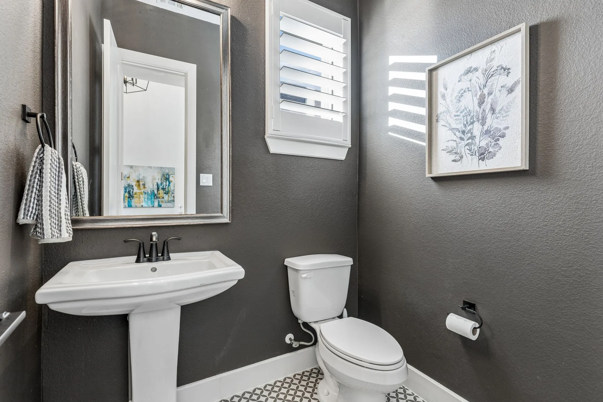 Single Family Residence For Sale in Rockwall County , 2226 Randas Way, Rockwall, Texas 75087, 4 Bedroom, 5 Bathroom, 3 Garage spaces, 4,054 Sqft, built in 2021, mls#21398201, Real Estate Agent in Rockwall, Homes For Sale in Rockwall county, Homes For Sale in Rockwall, Realtor in Rockwall Texas, Real Estate Brokerage Independent Realty Texas, Luminita Cordes Realtor