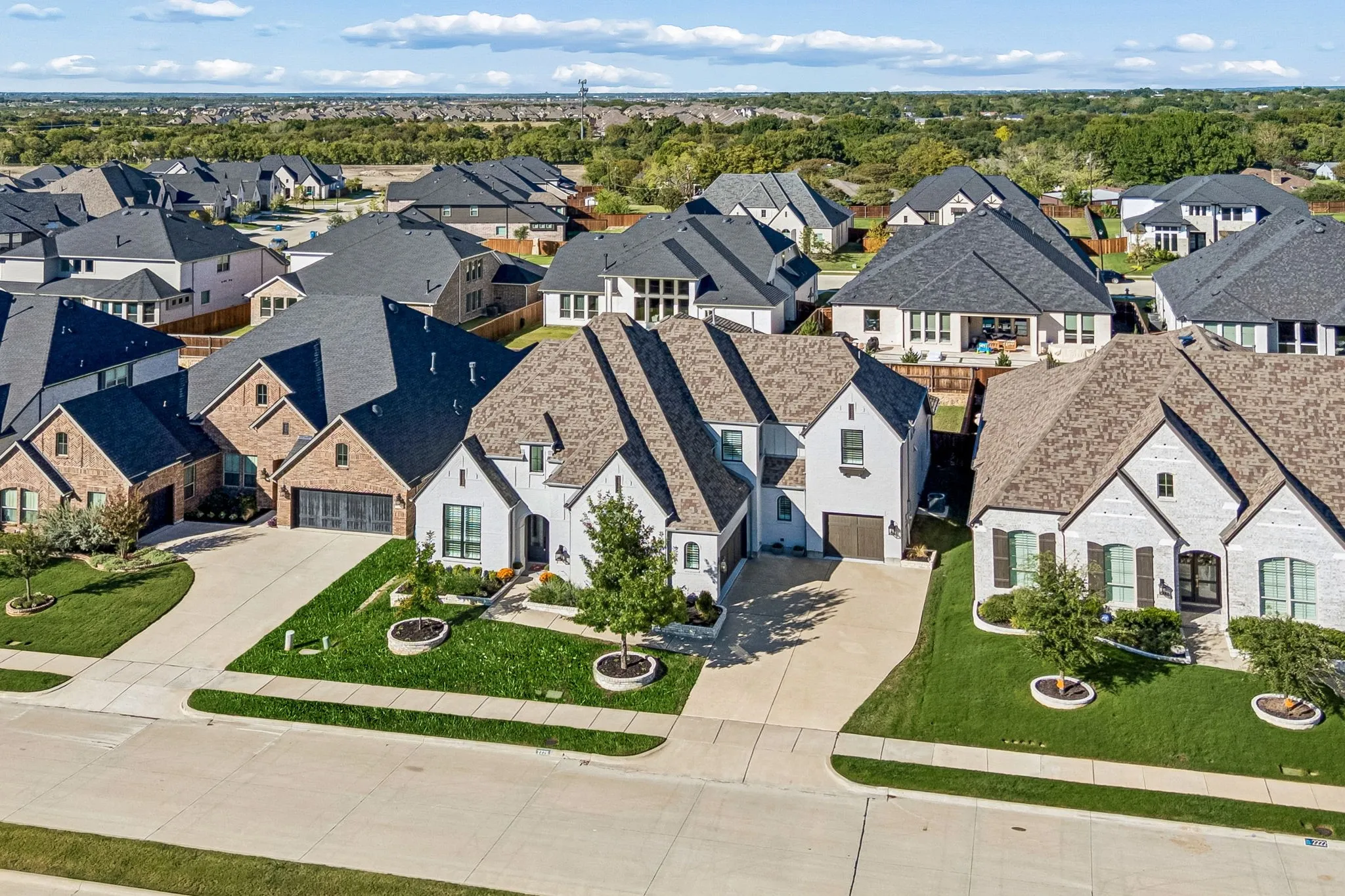 Single Family Residence For Sale in Rockwall County , 2226 Randas Way, Rockwall, Texas 75087, 4 Bedroom, 5 Bathroom, 3 Garage spaces, 4,054 Sqft, built in 2021, mls#21398201, Real Estate Agent in Rockwall, Homes For Sale in Rockwall county, Homes For Sale in Rockwall, Realtor in Rockwall Texas, Real Estate Brokerage Independent Realty Texas, Luminita Cordes Realtor