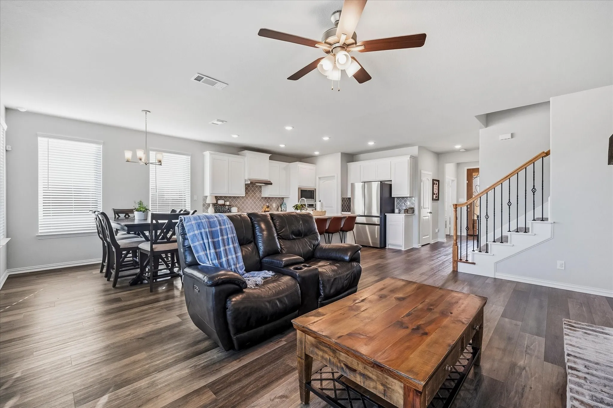Single Family Residence For Sale in Hunt County , 205 Pilot Drive, Caddo Mills, Texas 75135, 4 Bedroom, 3 Bathroom, 3 Garage spaces, 2,669 Sqft, built in 2024, mls#21409981, Real Estate Agent in Caddo Mills, Homes For Sale in Hunt county, Homes For Sale in Caddo Mills, Realtor in Caddo Mills Texas, Real Estate Brokerage Independent Realty Texas, Luminita Cordes Realtor