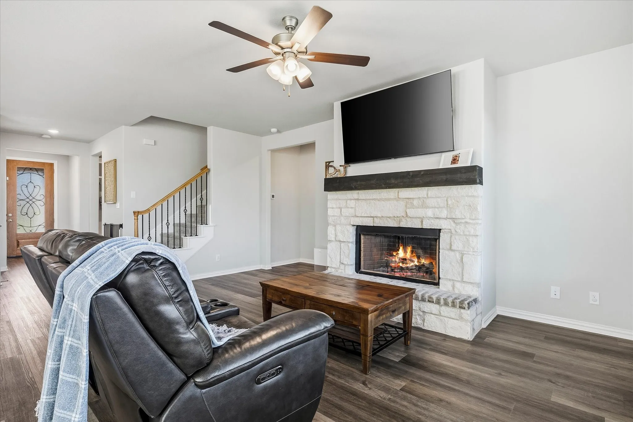 Single Family Residence For Sale in Hunt County , 205 Pilot Drive, Caddo Mills, Texas 75135, 4 Bedroom, 3 Bathroom, 3 Garage spaces, 2,669 Sqft, built in 2024, mls#21409981, Real Estate Agent in Caddo Mills, Homes For Sale in Hunt county, Homes For Sale in Caddo Mills, Realtor in Caddo Mills Texas, Real Estate Brokerage Independent Realty Texas, Luminita Cordes Realtor