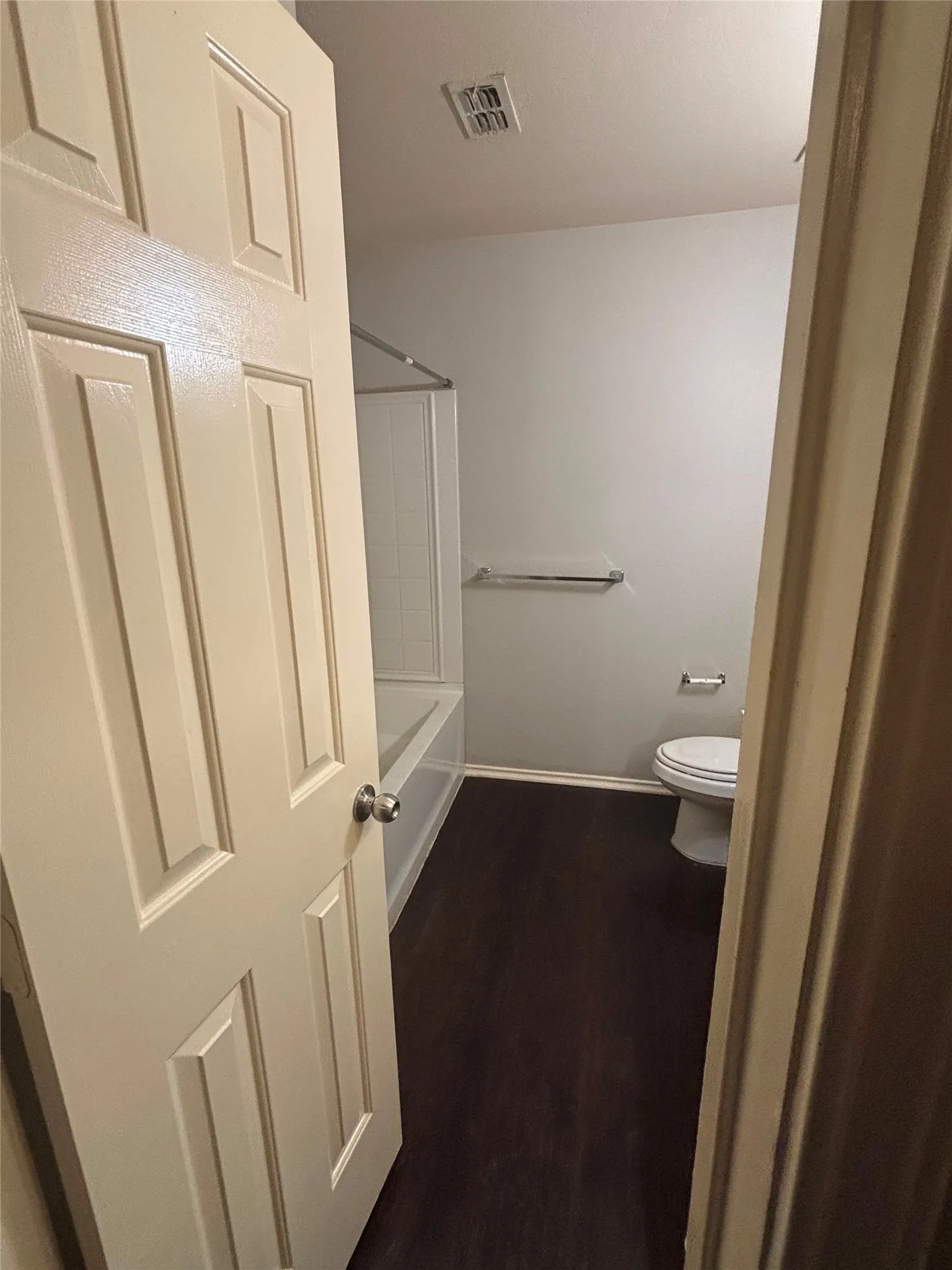 Single Family Residence For Sale in Dallas County , 2733 Ingram Circle, Mesquite, Texas 75181, 4 Bedroom, 2 Bathroom, 2 Garage spaces, 1,944 Sqft, built in 2005, mls#21410070, Real Estate Agent in Mesquite, Homes For Sale in Dallas county, Homes For Sale in Mesquite, Realtor in Mesquite Texas, Real Estate Brokerage Independent Realty Texas, Luminita Cordes Realtor