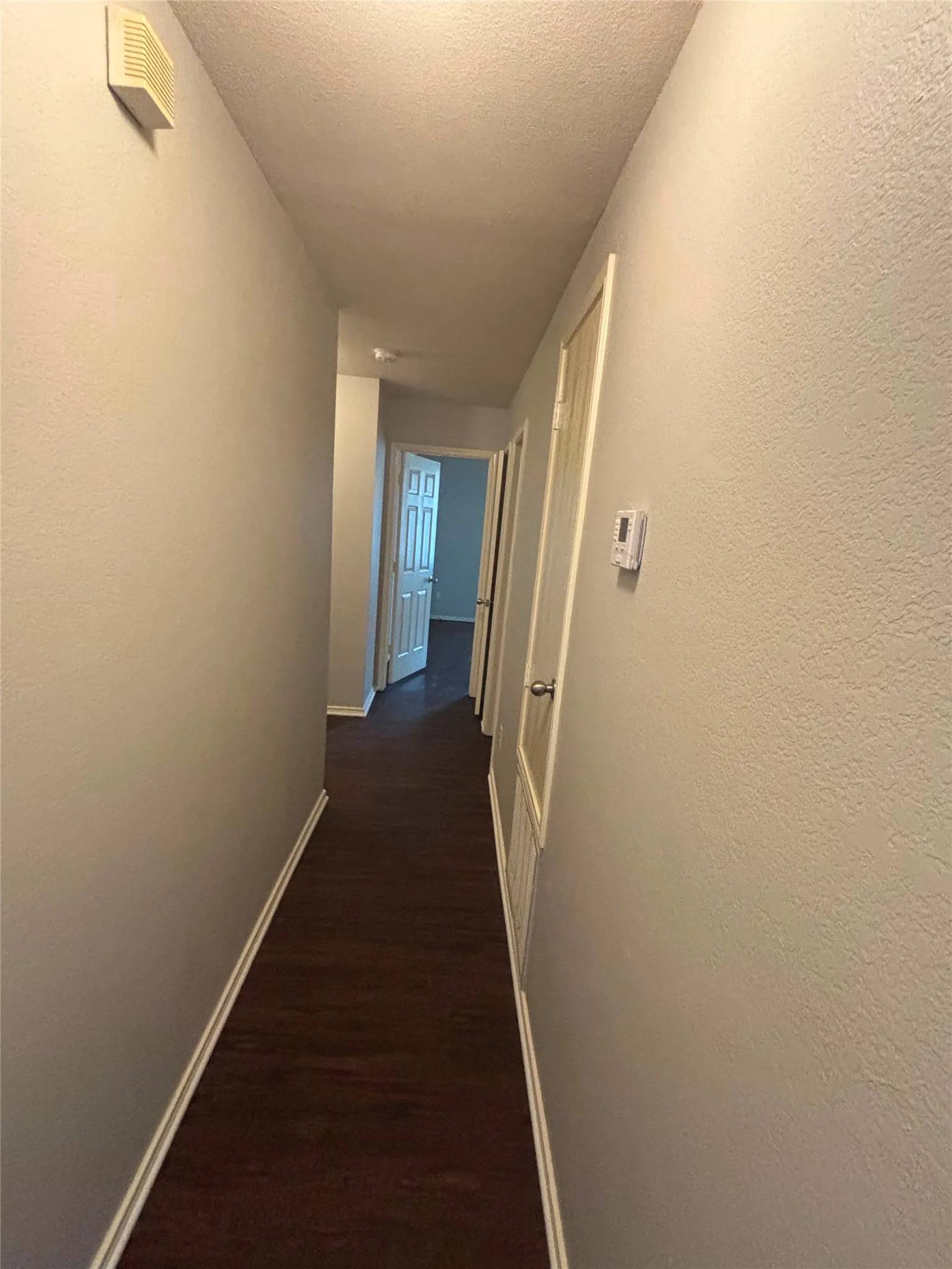 Single Family Residence For Sale in Dallas County , 2733 Ingram Circle, Mesquite, Texas 75181, 4 Bedroom, 2 Bathroom, 2 Garage spaces, 1,944 Sqft, built in 2005, mls#21410070, Real Estate Agent in Mesquite, Homes For Sale in Dallas county, Homes For Sale in Mesquite, Realtor in Mesquite Texas, Real Estate Brokerage Independent Realty Texas, Luminita Cordes Realtor