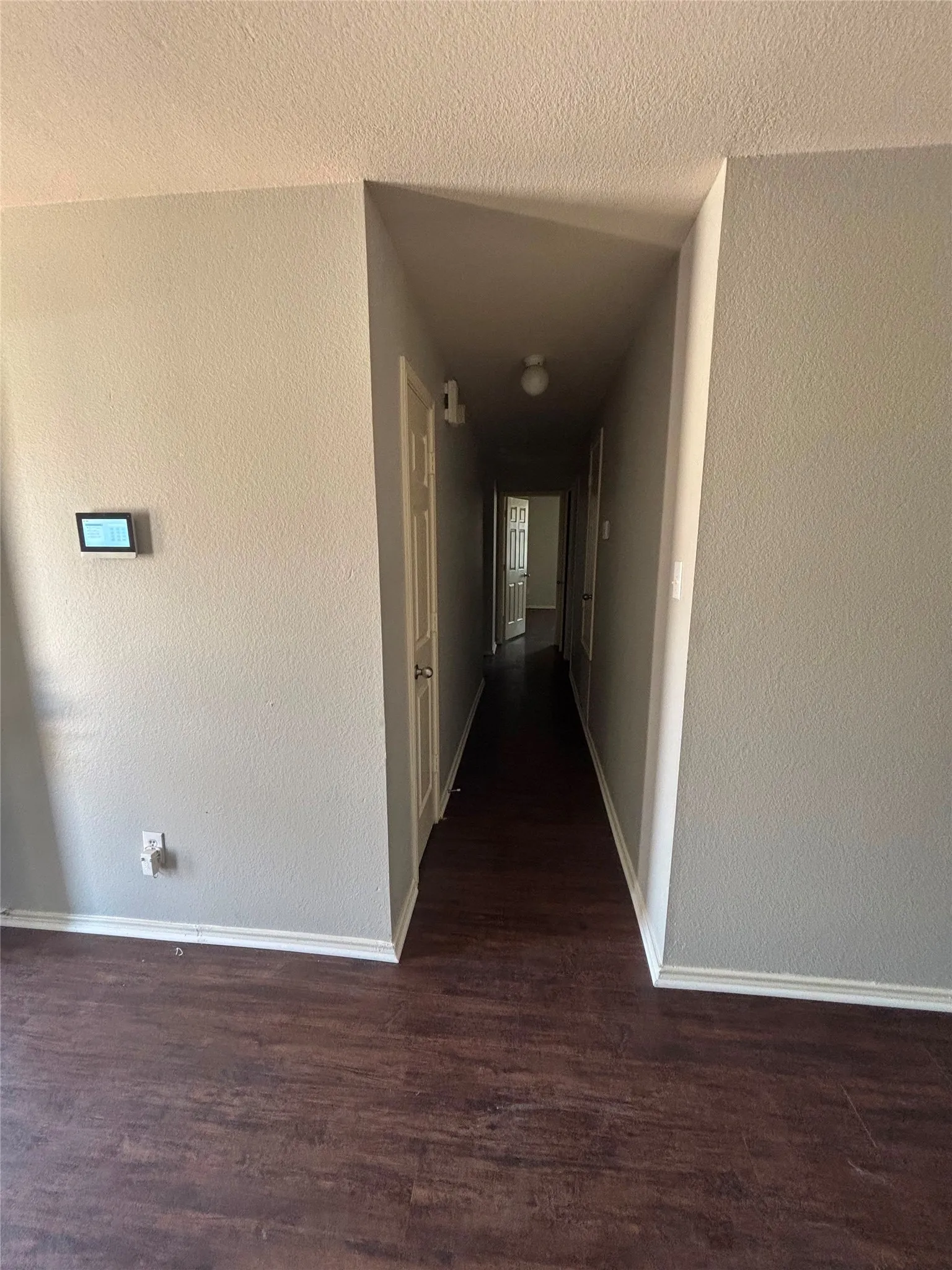 Single Family Residence For Sale in Dallas County , 2733 Ingram Circle, Mesquite, Texas 75181, 4 Bedroom, 2 Bathroom, 2 Garage spaces, 1,944 Sqft, built in 2005, mls#21410070, Real Estate Agent in Mesquite, Homes For Sale in Dallas county, Homes For Sale in Mesquite, Realtor in Mesquite Texas, Real Estate Brokerage Independent Realty Texas, Luminita Cordes Realtor