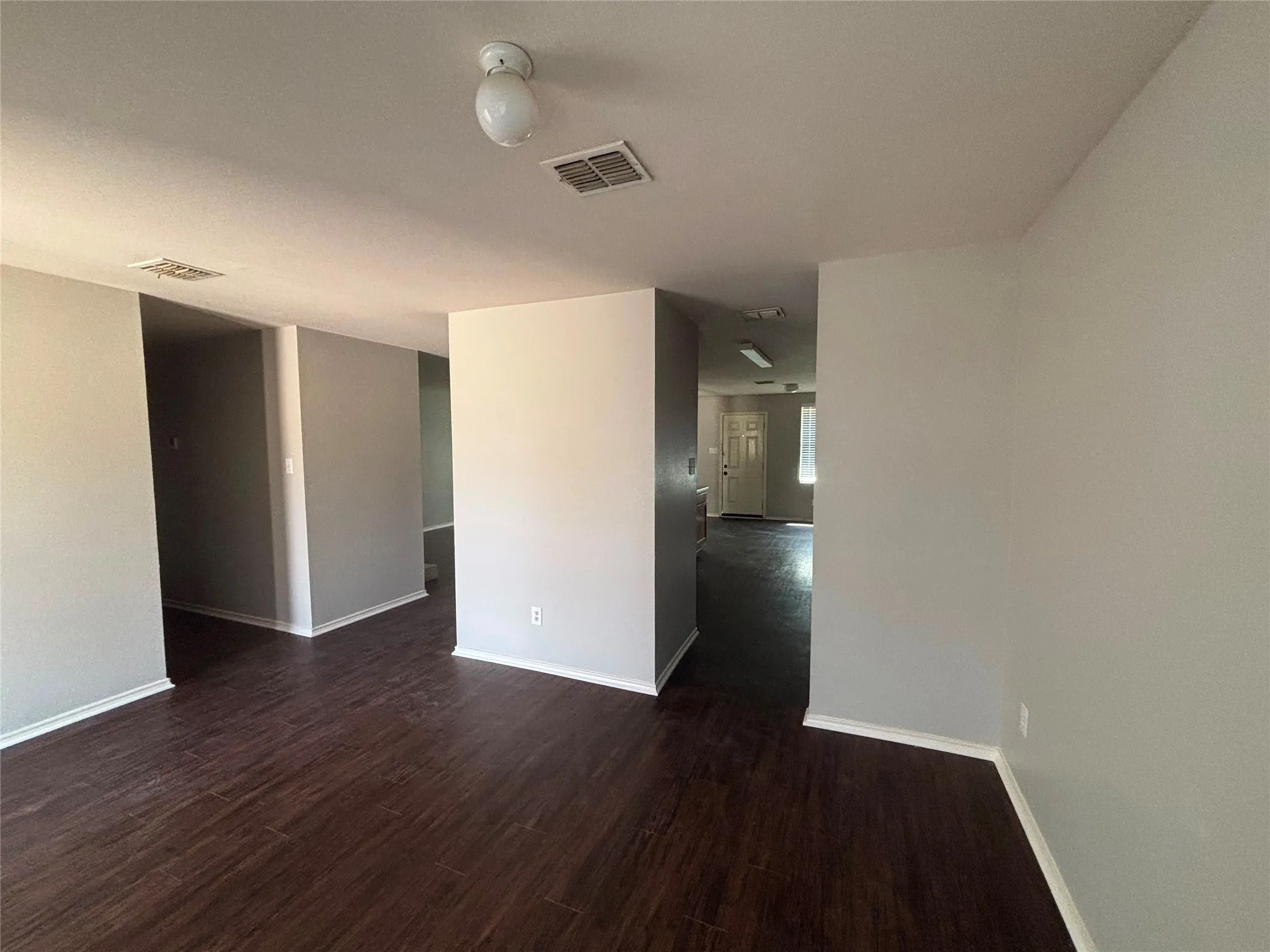 Single Family Residence For Sale in Dallas County , 2733 Ingram Circle, Mesquite, Texas 75181, 4 Bedroom, 2 Bathroom, 2 Garage spaces, 1,944 Sqft, built in 2005, mls#21410070, Real Estate Agent in Mesquite, Homes For Sale in Dallas county, Homes For Sale in Mesquite, Realtor in Mesquite Texas, Real Estate Brokerage Independent Realty Texas, Luminita Cordes Realtor