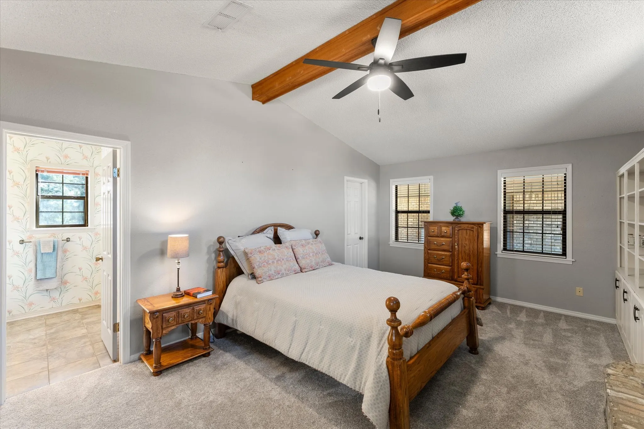 Single Family Residence For Sale in Cass County , 1070 County Road 3772, Queen City, Texas 75572, 4 Bedroom, 3 Bathroom, Garage spaces, 3,137 Sqft, built in 1986, mls#21409549, Real Estate Agent in Queen City, Homes For Sale in Cass county, Homes For Sale in Queen City, Realtor in Queen City Texas, Real Estate Brokerage Independent Realty Texas, Luminita Cordes Realtor