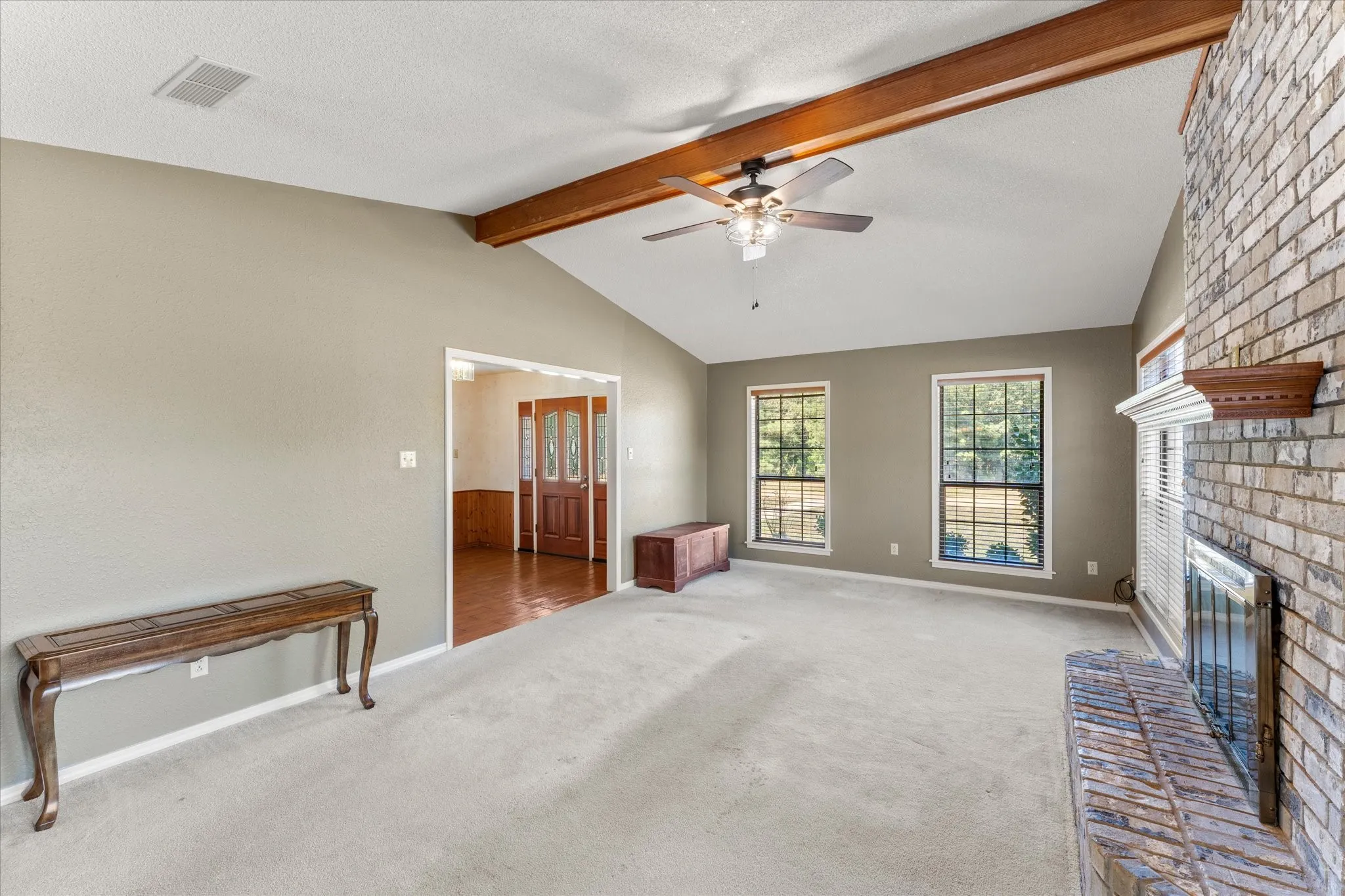 Single Family Residence For Sale in Cass County , 1070 County Road 3772, Queen City, Texas 75572, 4 Bedroom, 3 Bathroom, Garage spaces, 3,137 Sqft, built in 1986, mls#21409549, Real Estate Agent in Queen City, Homes For Sale in Cass county, Homes For Sale in Queen City, Realtor in Queen City Texas, Real Estate Brokerage Independent Realty Texas, Luminita Cordes Realtor