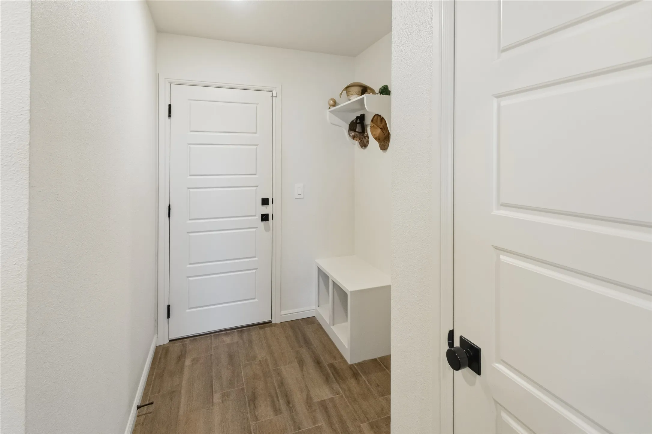 Single Family Residence For Sale in Hood County , 232 Yawney Drive, Lipan, Texas 76464, 3 Bedroom, 2 Bathroom, 2 Garage spaces, 1,533 Sqft, built in 2024, mls#21410084, Real Estate Agent in Lipan, Homes For Sale in Hood county, Homes For Sale in Lipan, Realtor in Lipan Texas, Real Estate Brokerage Independent Realty Texas, Luminita Cordes Realtor