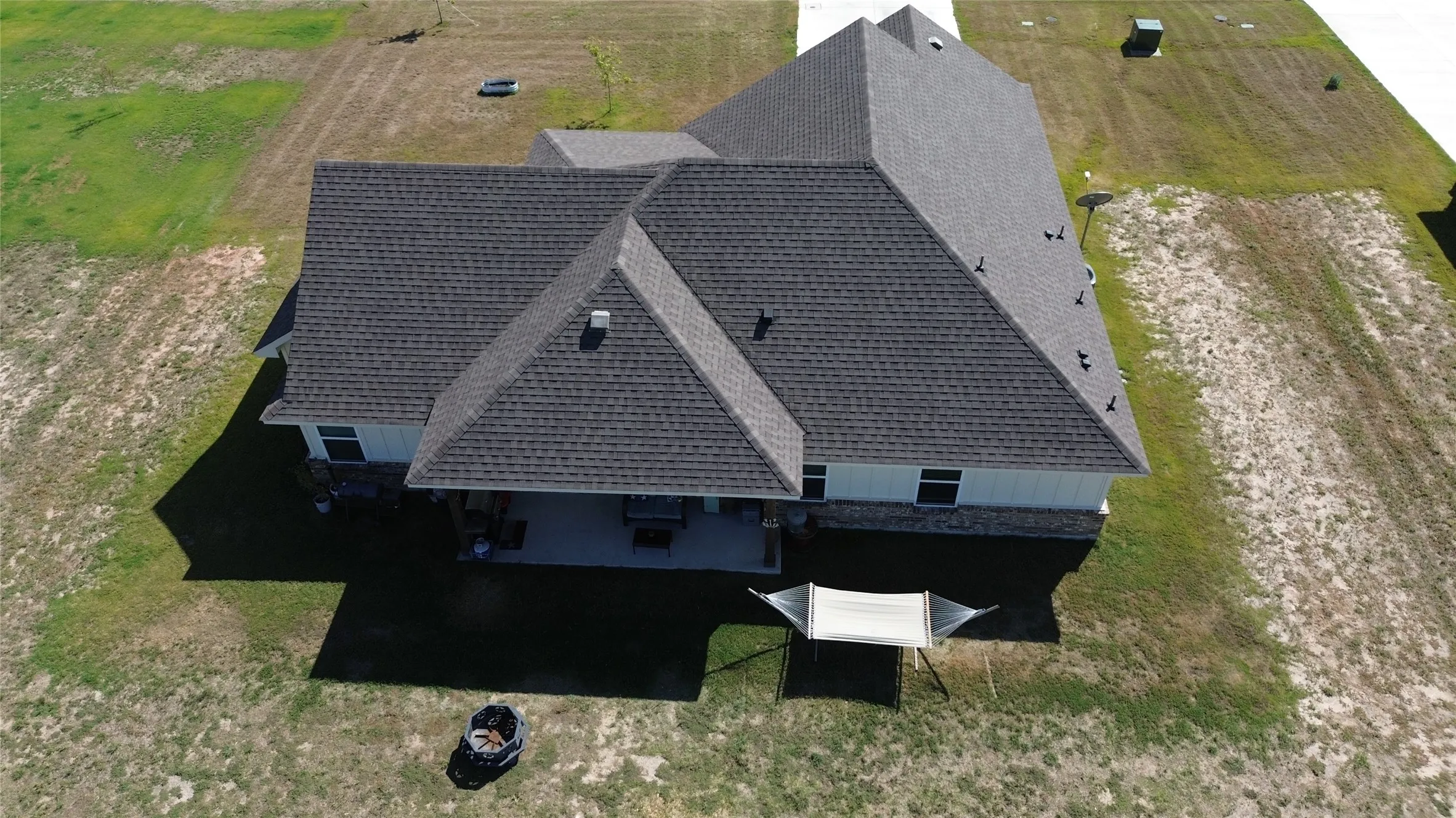 Single Family Residence For Sale in Hood County , 232 Yawney Drive, Lipan, Texas 76464, 3 Bedroom, 2 Bathroom, 2 Garage spaces, 1,533 Sqft, built in 2024, mls#21410084, Real Estate Agent in Lipan, Homes For Sale in Hood county, Homes For Sale in Lipan, Realtor in Lipan Texas, Real Estate Brokerage Independent Realty Texas, Luminita Cordes Realtor
