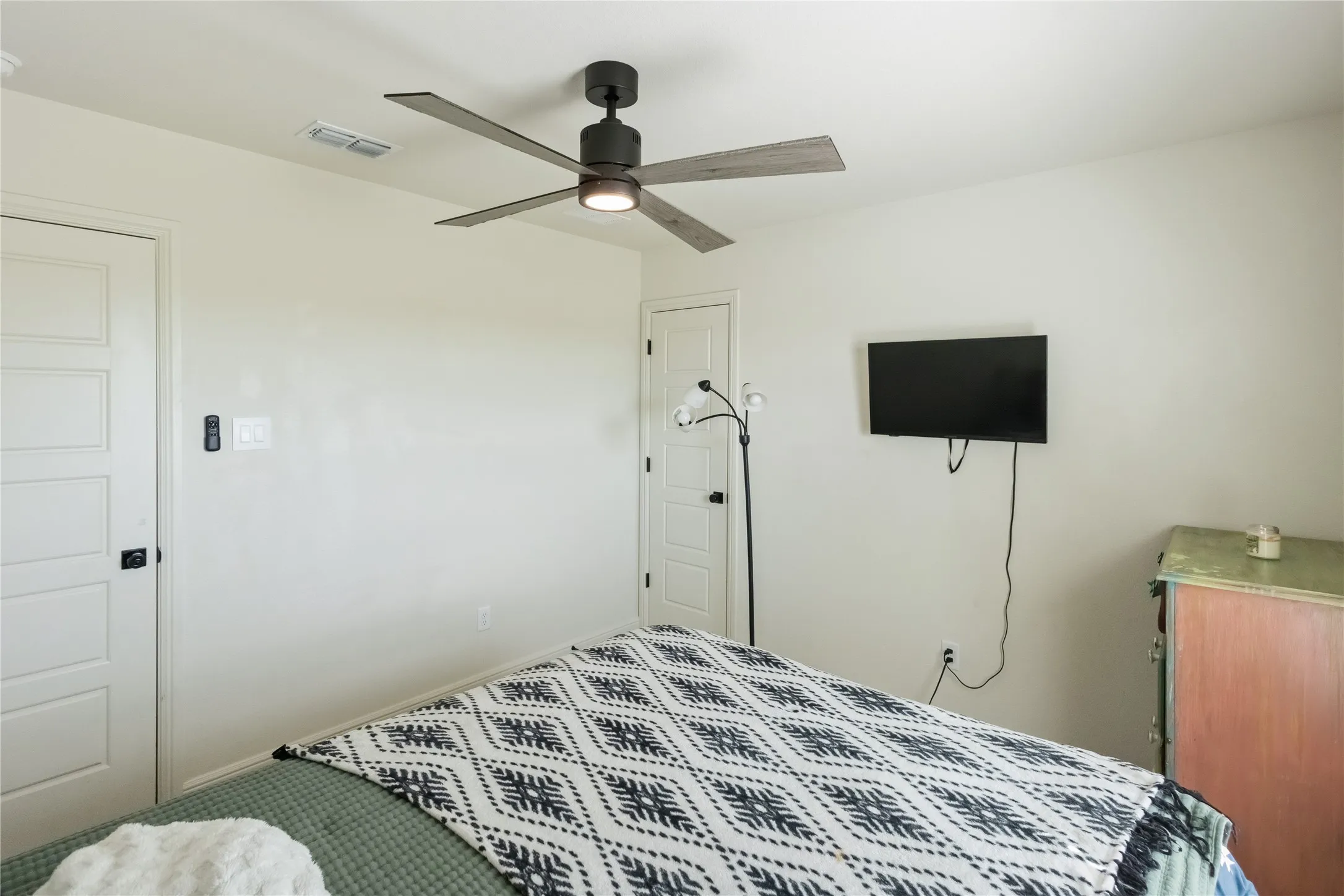 Single Family Residence For Sale in Hood County , 232 Yawney Drive, Lipan, Texas 76464, 3 Bedroom, 2 Bathroom, 2 Garage spaces, 1,533 Sqft, built in 2024, mls#21410084, Real Estate Agent in Lipan, Homes For Sale in Hood county, Homes For Sale in Lipan, Realtor in Lipan Texas, Real Estate Brokerage Independent Realty Texas, Luminita Cordes Realtor