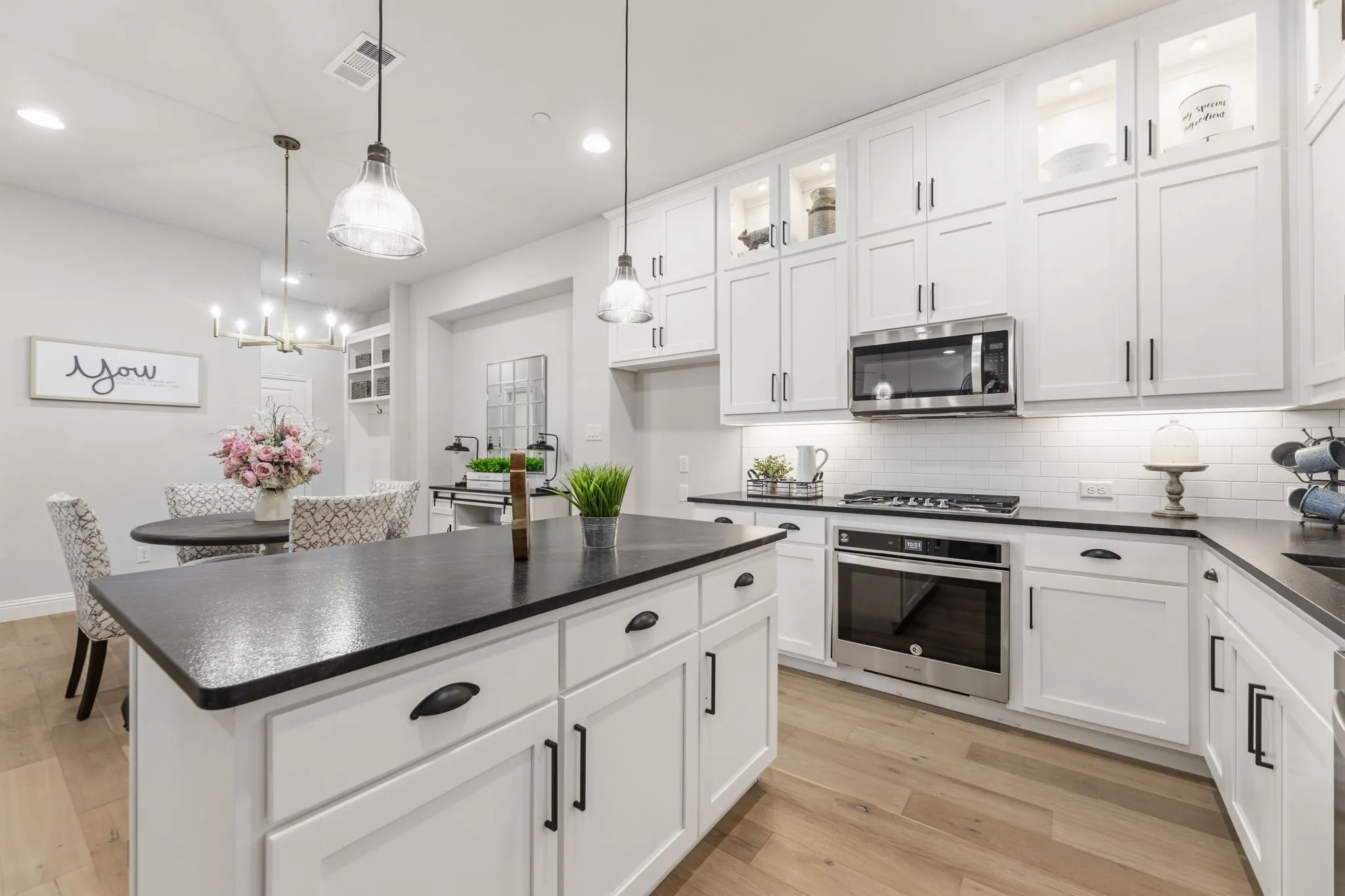 Townhouse For Sale in Denton County , 103 Kensington Drive, Lewisville, Texas 75067, 3 Bedroom, 3 Bathroom, 2 Garage spaces, 2,026 Sqft, built in 2019, mls#21404948, Real Estate Agent in Lewisville, Homes For Sale in Denton county, Homes For Sale in Lewisville, Realtor in Lewisville Texas, Real Estate Brokerage Independent Realty Texas, Luminita Cordes Realtor