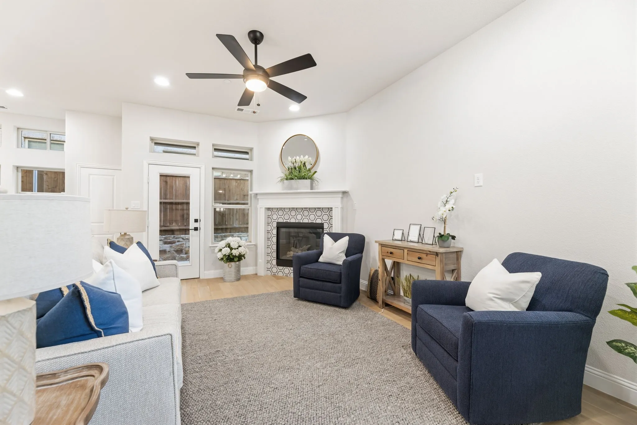Townhouse For Sale in Denton County , 103 Kensington Drive, Lewisville, Texas 75067, 3 Bedroom, 3 Bathroom, 2 Garage spaces, 2,026 Sqft, built in 2019, mls#21404948, Real Estate Agent in Lewisville, Homes For Sale in Denton county, Homes For Sale in Lewisville, Realtor in Lewisville Texas, Real Estate Brokerage Independent Realty Texas, Luminita Cordes Realtor