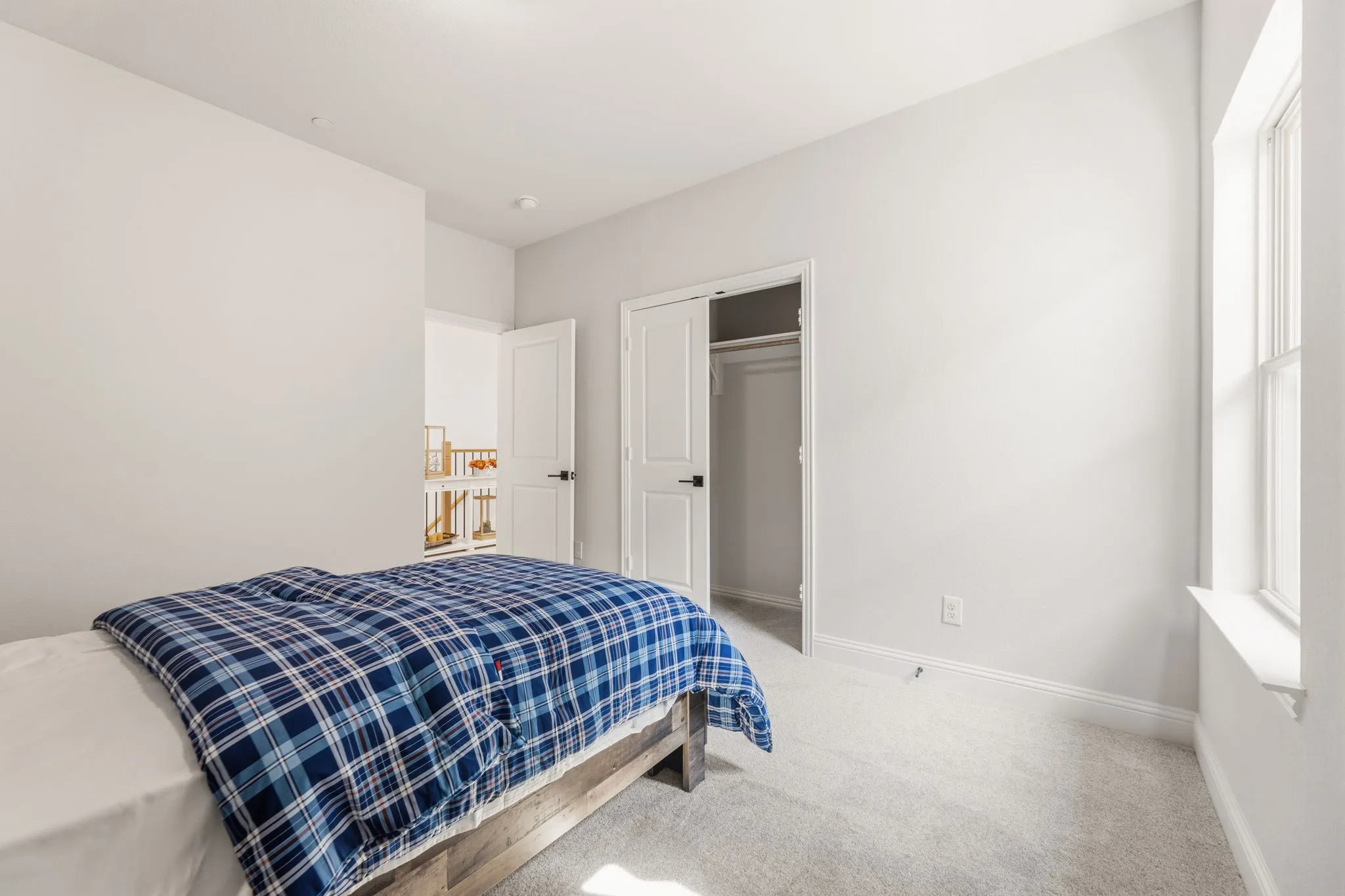 Townhouse For Sale in Denton County , 103 Kensington Drive, Lewisville, Texas 75067, 3 Bedroom, 3 Bathroom, 2 Garage spaces, 2,026 Sqft, built in 2019, mls#21404948, Real Estate Agent in Lewisville, Homes For Sale in Denton county, Homes For Sale in Lewisville, Realtor in Lewisville Texas, Real Estate Brokerage Independent Realty Texas, Luminita Cordes Realtor
