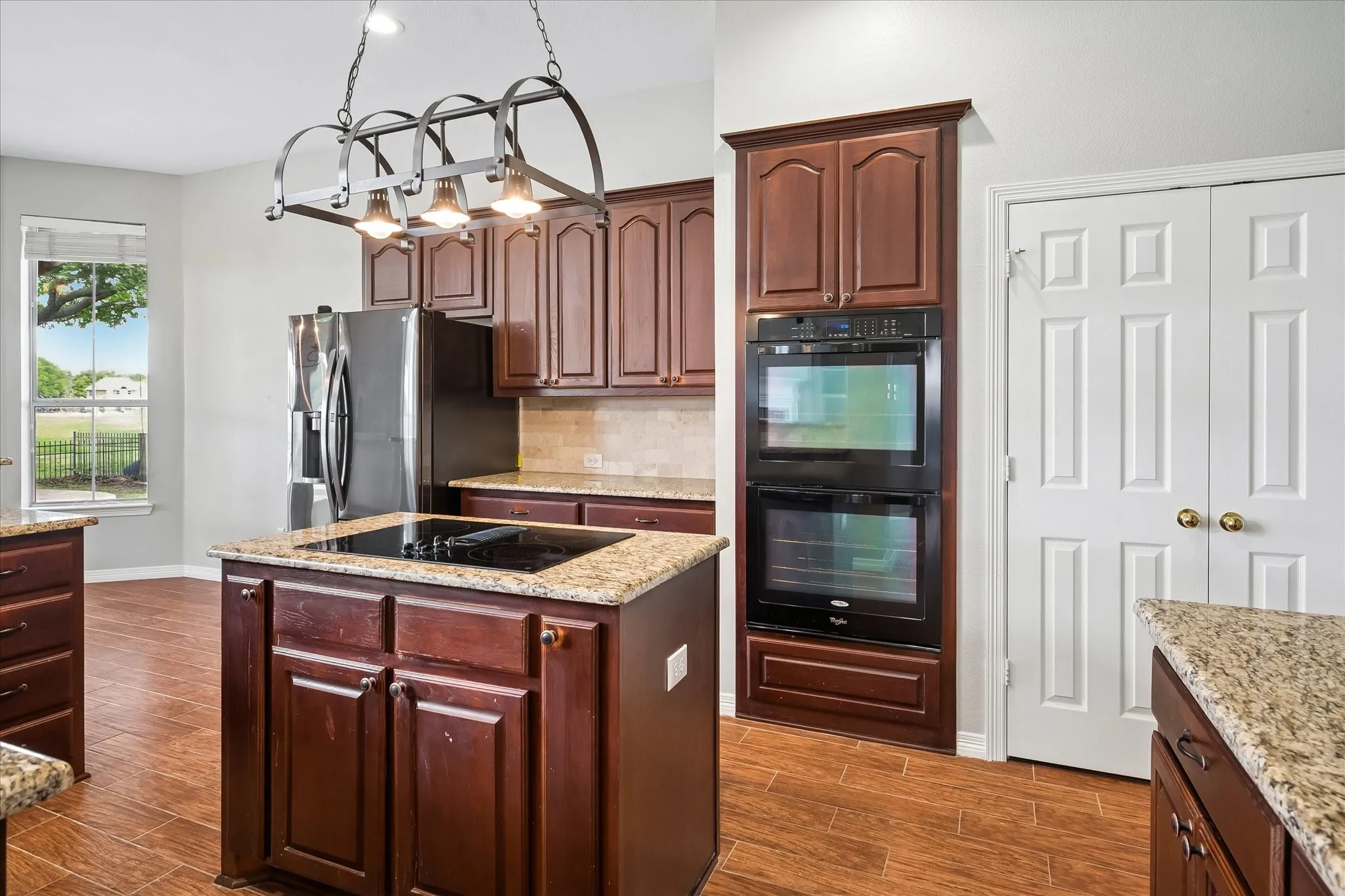 Single Family Residence For Sale in Collin County , 5104 Arbor Hollow Drive, Mc Kinney, Texas 75072, 4 Bedroom, 4 Bathroom, 3 Garage spaces, 3,368 Sqft, built in 1999, mls#21409850, Real Estate Agent in Mc Kinney, Homes For Sale in Collin county, Homes For Sale in Mc Kinney, Realtor in Mc Kinney Texas, Real Estate Brokerage Independent Realty Texas, Luminita Cordes Realtor
