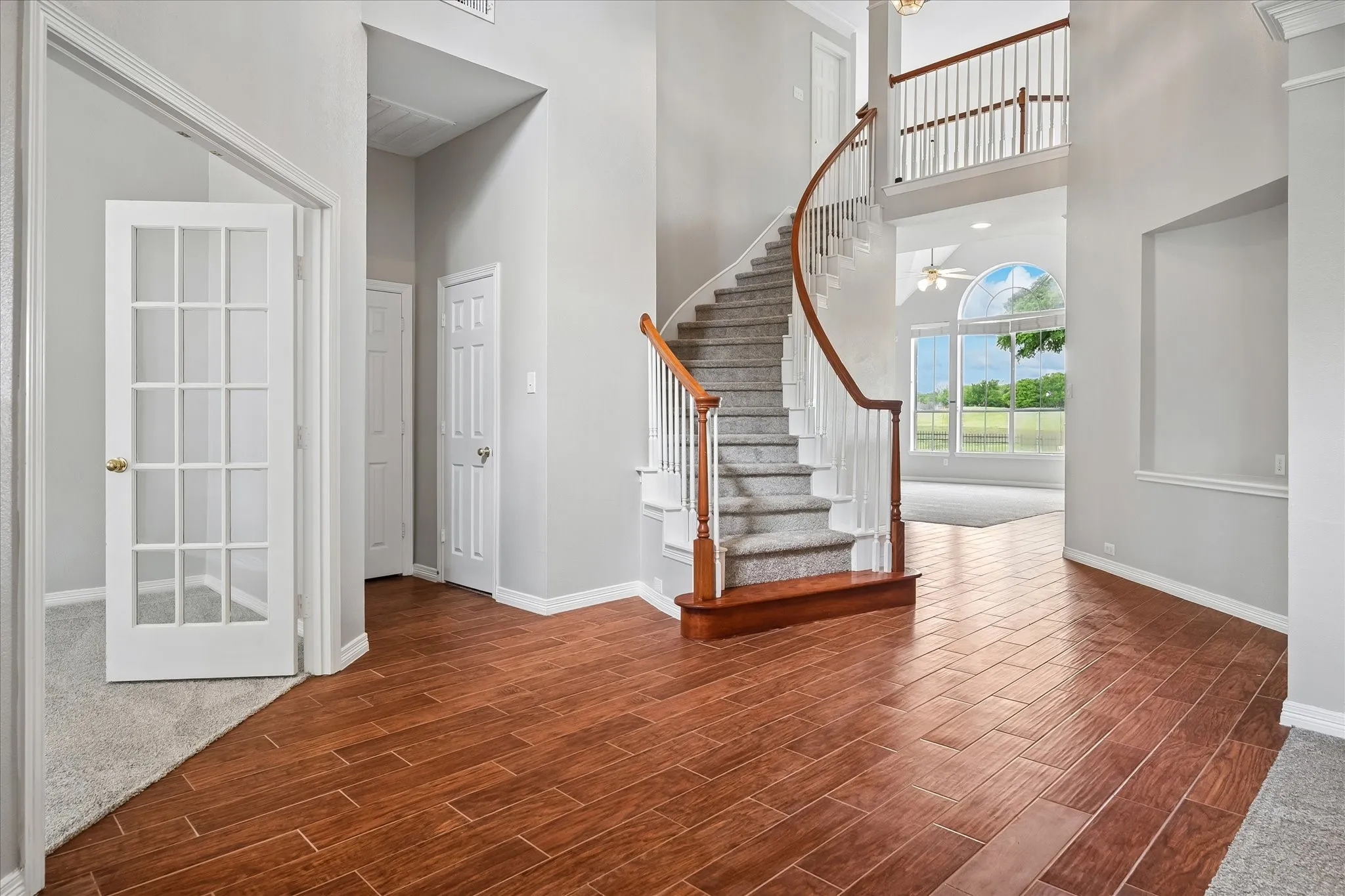 Single Family Residence For Sale in Collin County , 5104 Arbor Hollow Drive, Mc Kinney, Texas 75072, 4 Bedroom, 4 Bathroom, 3 Garage spaces, 3,368 Sqft, built in 1999, mls#21409850, Real Estate Agent in Mc Kinney, Homes For Sale in Collin county, Homes For Sale in Mc Kinney, Realtor in Mc Kinney Texas, Real Estate Brokerage Independent Realty Texas, Luminita Cordes Realtor
