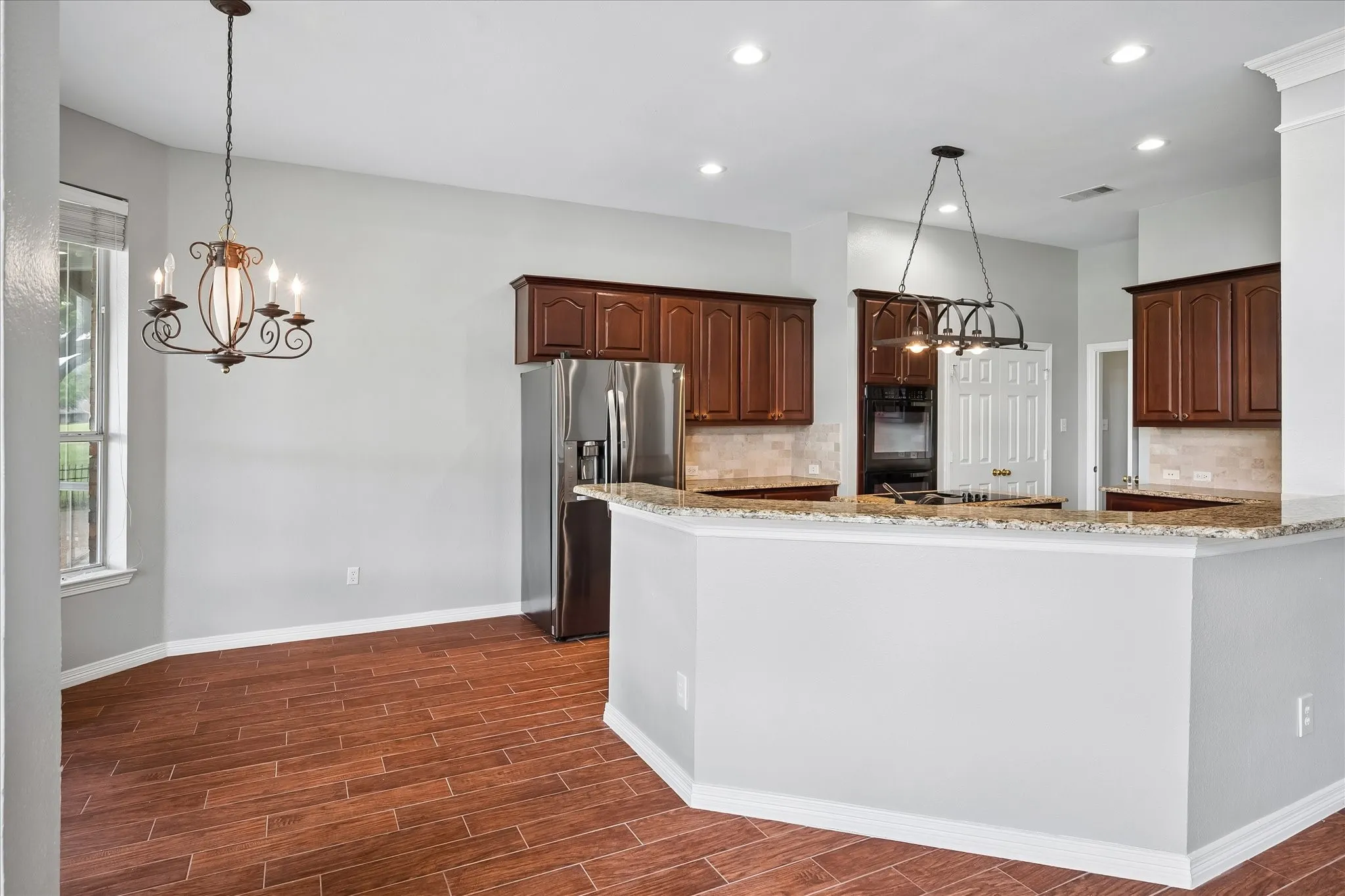Single Family Residence For Sale in Collin County , 5104 Arbor Hollow Drive, Mc Kinney, Texas 75072, 4 Bedroom, 4 Bathroom, 3 Garage spaces, 3,368 Sqft, built in 1999, mls#21409850, Real Estate Agent in Mc Kinney, Homes For Sale in Collin county, Homes For Sale in Mc Kinney, Realtor in Mc Kinney Texas, Real Estate Brokerage Independent Realty Texas, Luminita Cordes Realtor