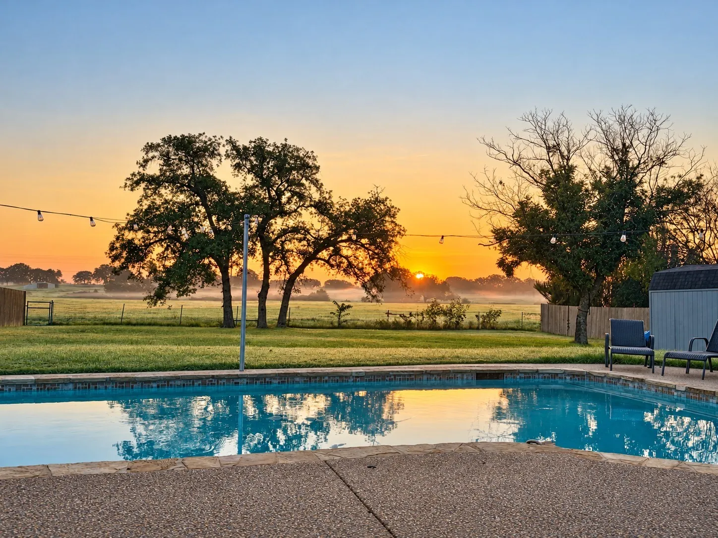 Single Family Residence For Sale in Hood County , 2609 Oaks Drive, Granbury, Texas 76049, 3 Bedroom, 2 Bathroom, 2 Garage spaces, 1,596 Sqft, built in 1976, mls#21408893, Real Estate Agent in Granbury, Homes For Sale in Hood county, Homes For Sale in Granbury, Realtor in Granbury Texas, Real Estate Brokerage Independent Realty Texas, Luminita Cordes Realtor