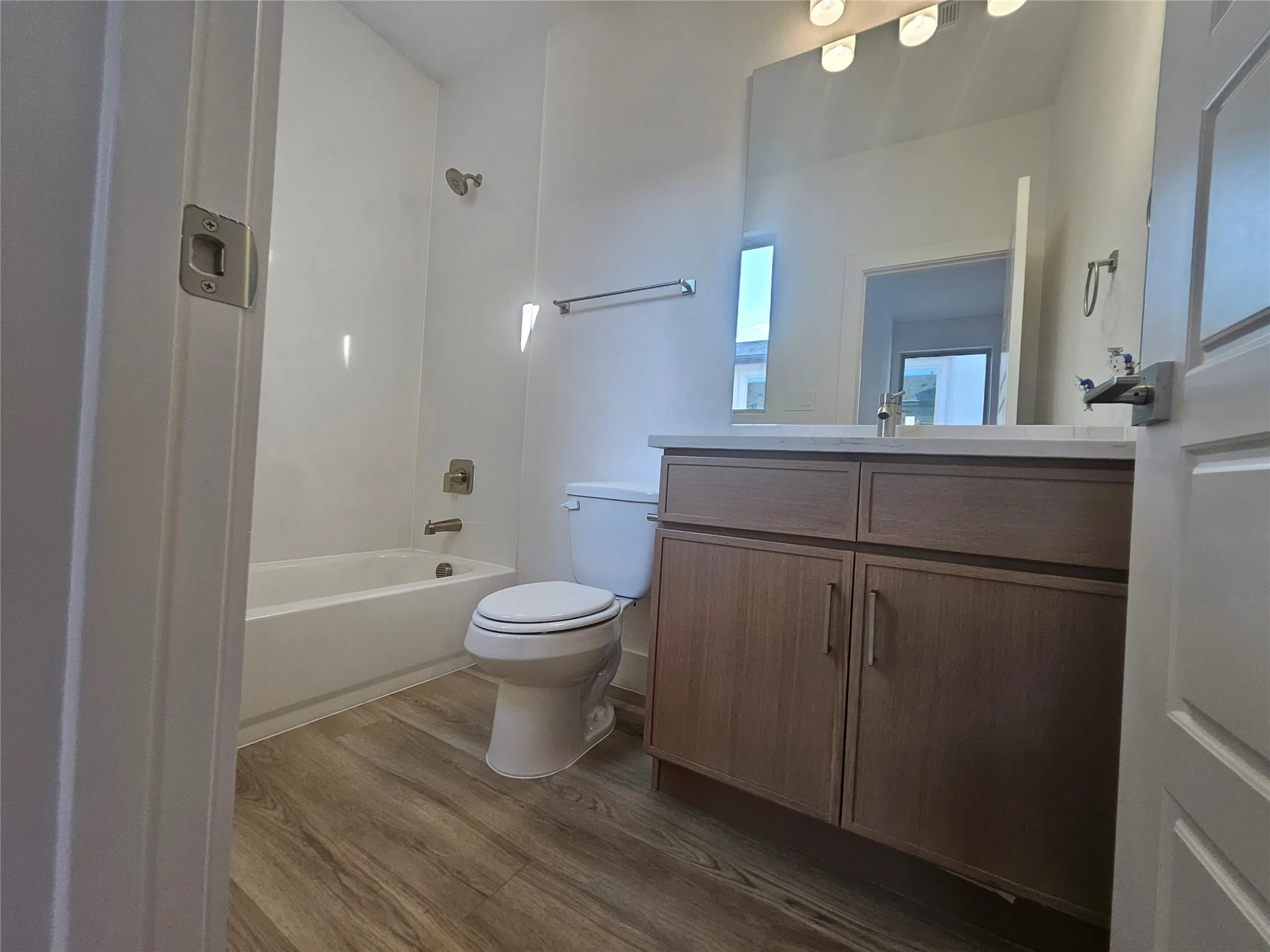 Duplex For Rent in Dallas County , 5603 Wayside Drive, Dallas, Texas 75235, 4 Bedroom, 1 Bathroom, 2 Garage spaces, 2,085 Sqft, built in 2026, mls#21410090, Real Estate Agent in Dallas, Homes For Rent in Dallas county, Homes For Rent in Dallas, Realtor in Dallas Texas, Real Estate Brokerage Independent Realty Texas, Luminita Cordes Realtor