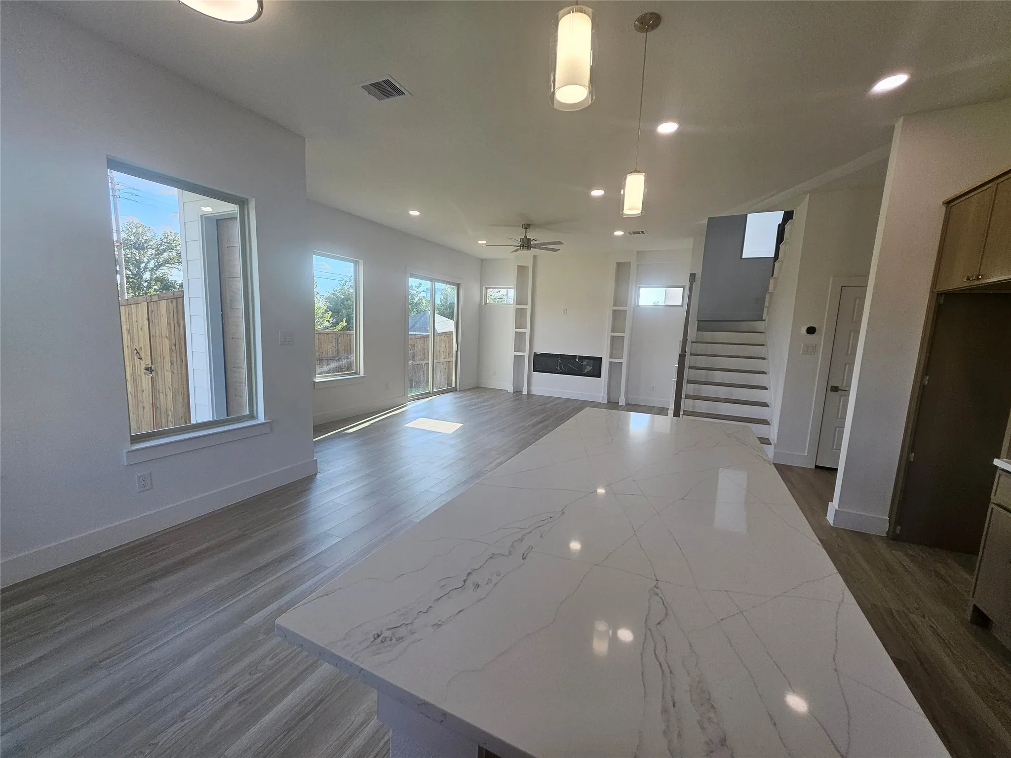 Duplex For Rent in Dallas County , 5603 Wayside Drive, Dallas, Texas 75235, 4 Bedroom, 1 Bathroom, 2 Garage spaces, 2,085 Sqft, built in 2026, mls#21410090, Real Estate Agent in Dallas, Homes For Rent in Dallas county, Homes For Rent in Dallas, Realtor in Dallas Texas, Real Estate Brokerage Independent Realty Texas, Luminita Cordes Realtor
