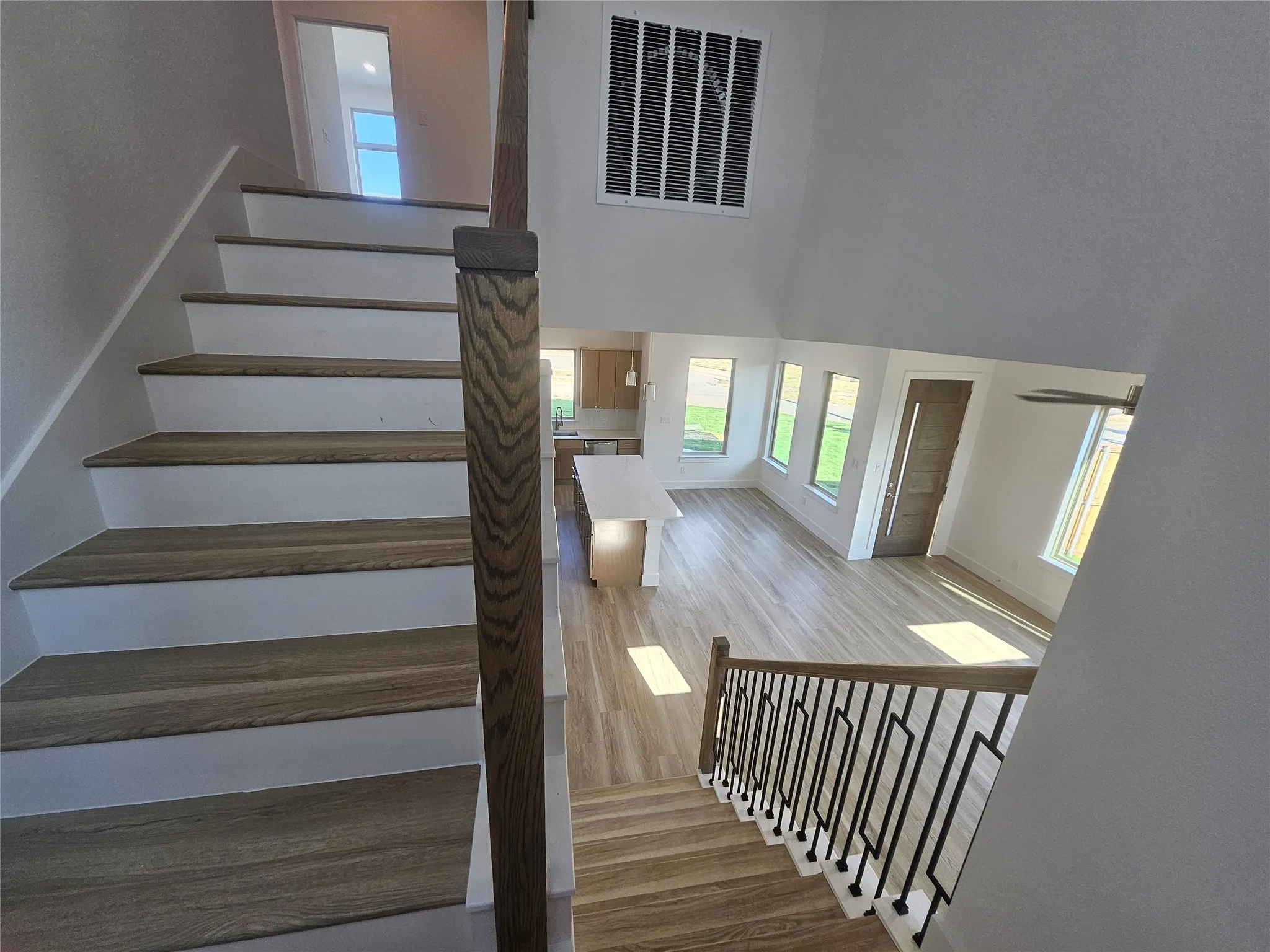 Duplex For Rent in Dallas County , 5603 Wayside Drive, Dallas, Texas 75235, 4 Bedroom, 1 Bathroom, 2 Garage spaces, 2,085 Sqft, built in 2026, mls#21410090, Real Estate Agent in Dallas, Homes For Rent in Dallas county, Homes For Rent in Dallas, Realtor in Dallas Texas, Real Estate Brokerage Independent Realty Texas, Luminita Cordes Realtor