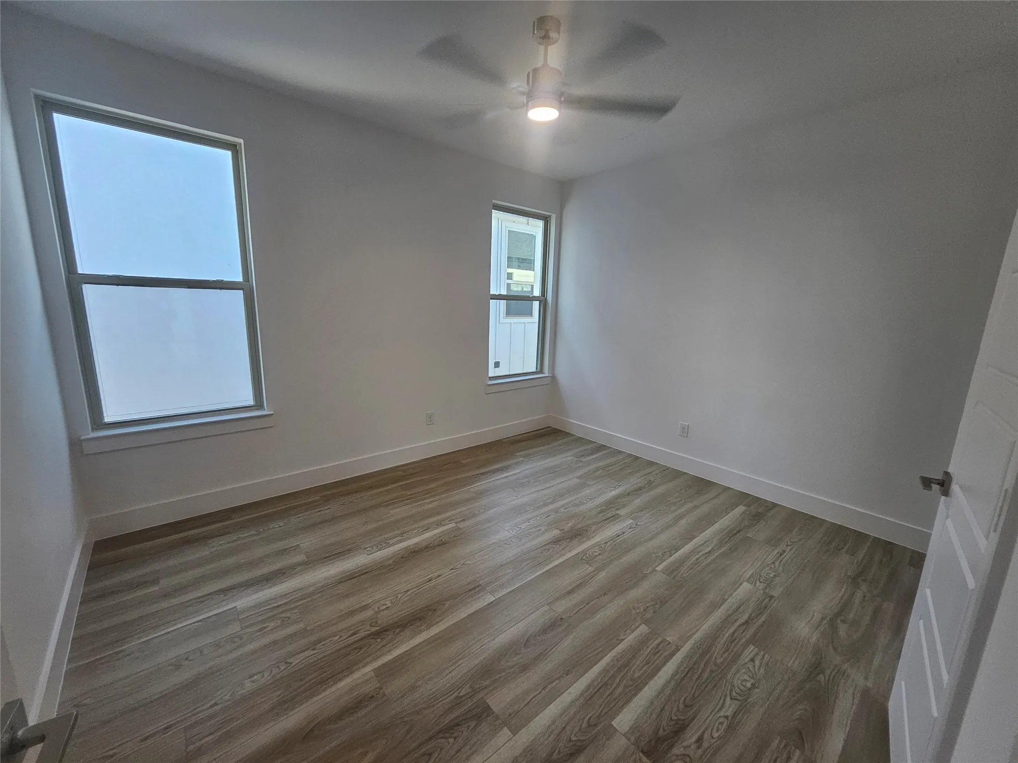 Duplex For Rent in Dallas County , 5603 Wayside Drive, Dallas, Texas 75235, 4 Bedroom, 1 Bathroom, 2 Garage spaces, 2,085 Sqft, built in 2026, mls#21410090, Real Estate Agent in Dallas, Homes For Rent in Dallas county, Homes For Rent in Dallas, Realtor in Dallas Texas, Real Estate Brokerage Independent Realty Texas, Luminita Cordes Realtor