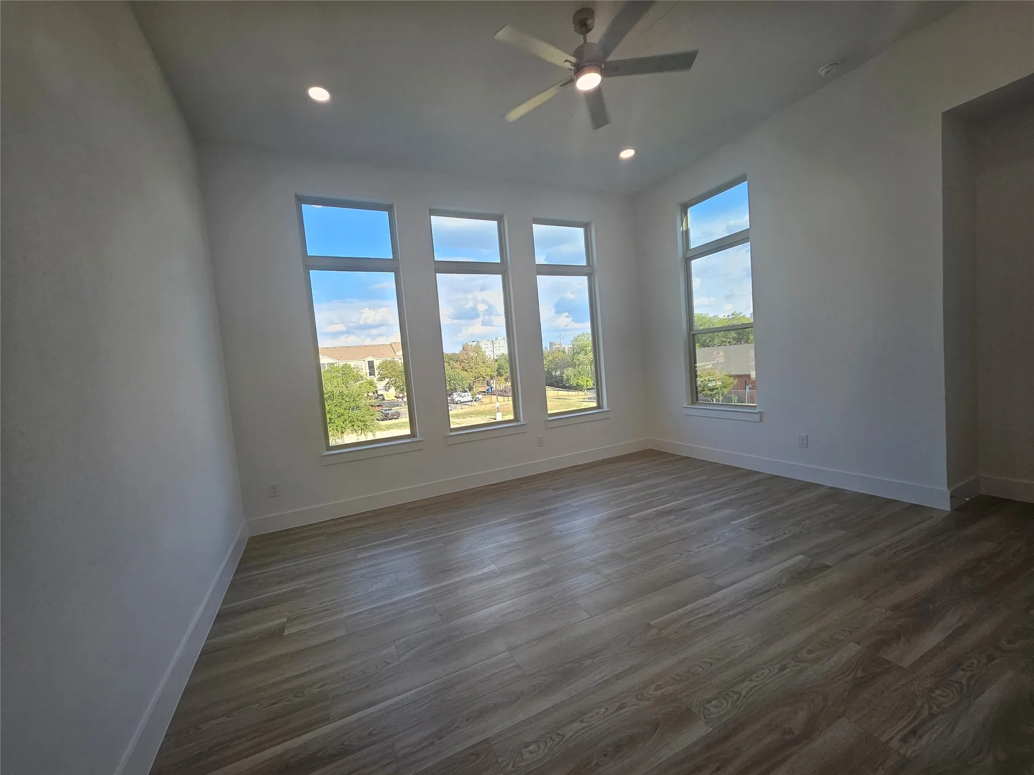 Duplex For Rent in Dallas County , 5603 Wayside Drive, Dallas, Texas 75235, 4 Bedroom, 1 Bathroom, 2 Garage spaces, 2,085 Sqft, built in 2026, mls#21410090, Real Estate Agent in Dallas, Homes For Rent in Dallas county, Homes For Rent in Dallas, Realtor in Dallas Texas, Real Estate Brokerage Independent Realty Texas, Luminita Cordes Realtor