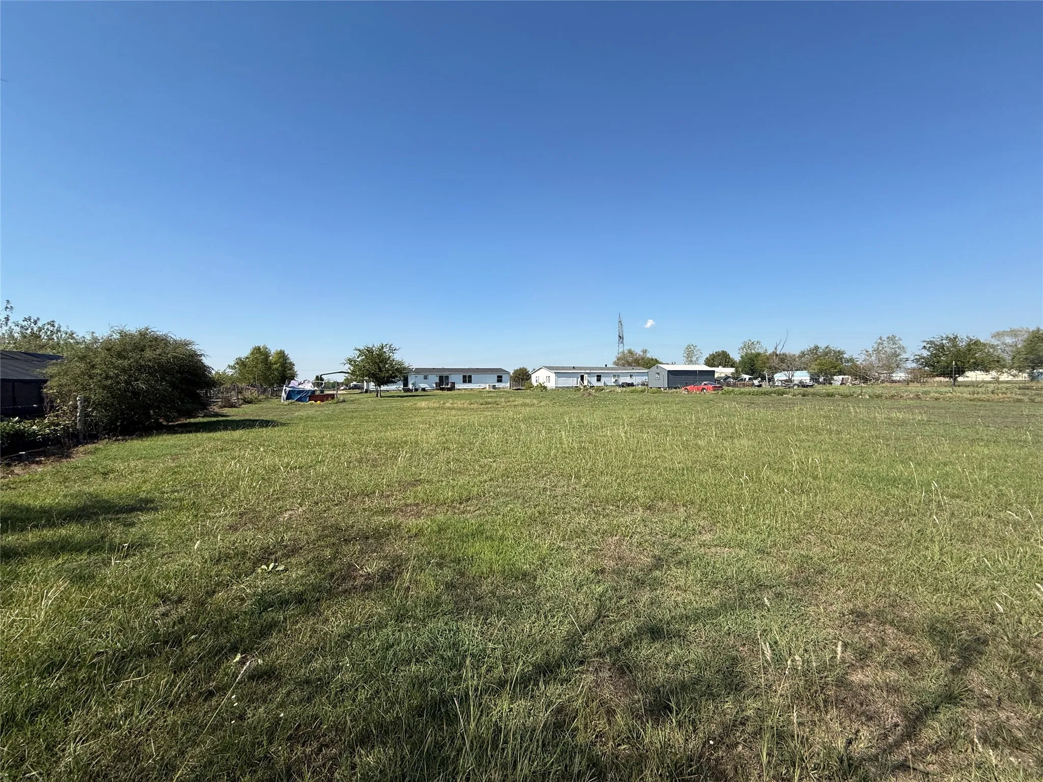 Manufactured Home For Sale in Kaufman County , 9066 Diamond Avenue, Kaufman, Texas 75142, 4 Bedroom, 2 Bathroom, Garage spaces, 2,016 Sqft, built in 2001, mls#21409853, Real Estate Agent in Kaufman, Homes For Sale in Kaufman county, Homes For Sale in Kaufman, Realtor in Kaufman Texas, Real Estate Brokerage Independent Realty Texas, Luminita Cordes Realtor