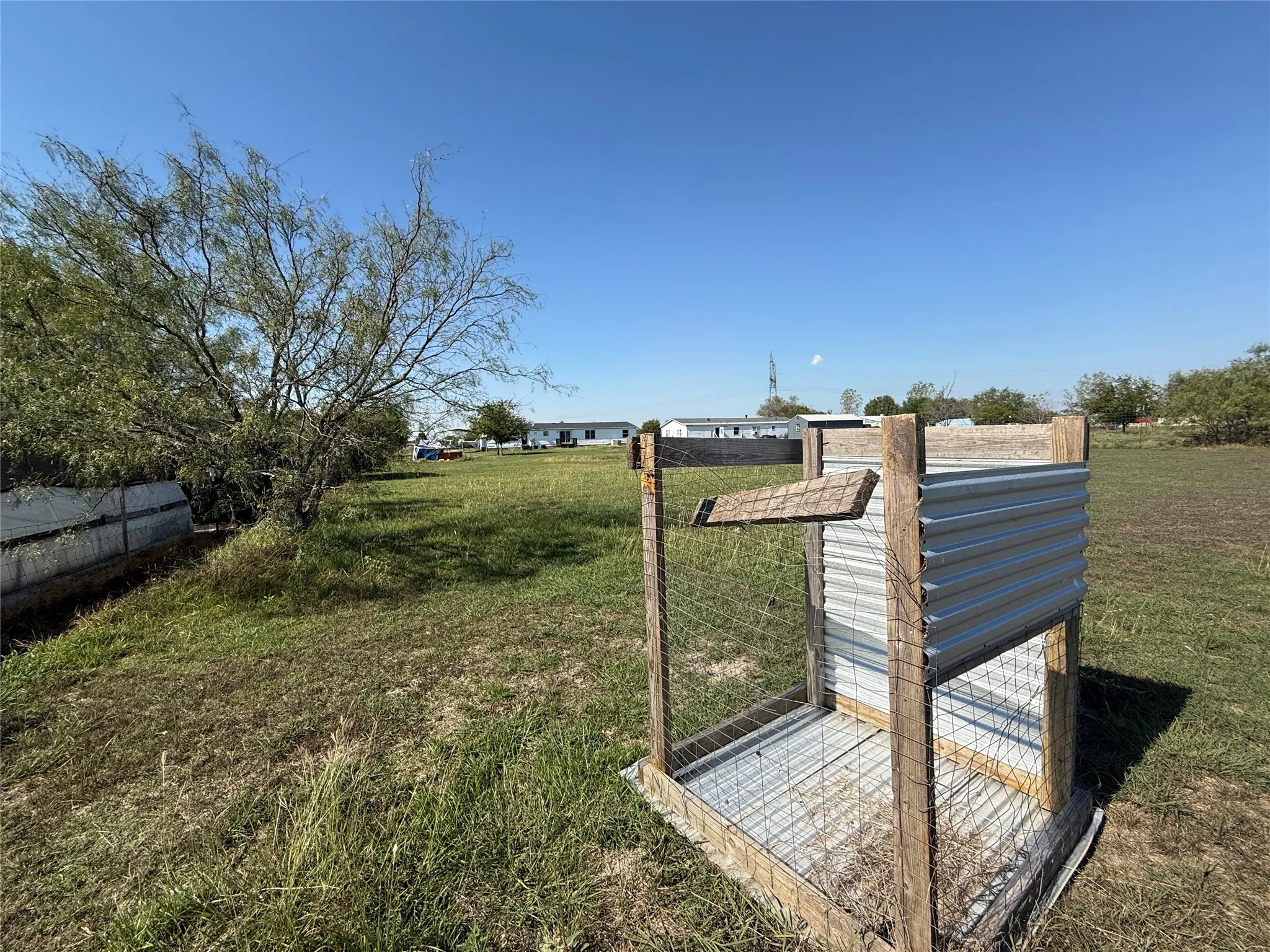 Manufactured Home For Sale in Kaufman County , 9066 Diamond Avenue, Kaufman, Texas 75142, 4 Bedroom, 2 Bathroom, Garage spaces, 2,016 Sqft, built in 2001, mls#21409853, Real Estate Agent in Kaufman, Homes For Sale in Kaufman county, Homes For Sale in Kaufman, Realtor in Kaufman Texas, Real Estate Brokerage Independent Realty Texas, Luminita Cordes Realtor