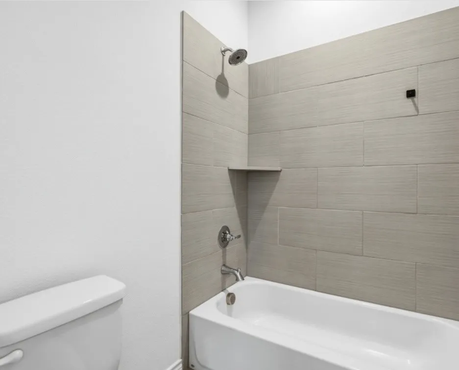 Townhouse For Rent in Tarrant County , 2825 Stanley Avenue, Fort Worth, Texas 76110, 3 Bedroom, 3 Bathroom, 2 Garage spaces, 2,662 Sqft, built in 2019, mls#21410112, Real Estate Agent in Fort Worth, Homes For Rent in Tarrant county, Homes For Rent in Fort Worth, Realtor in Fort Worth Texas, Real Estate Brokerage Independent Realty Texas, Luminita Cordes Realtor