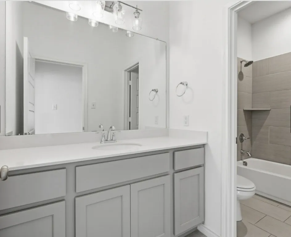 Townhouse For Rent in Tarrant County , 2825 Stanley Avenue, Fort Worth, Texas 76110, 3 Bedroom, 3 Bathroom, 2 Garage spaces, 2,662 Sqft, built in 2019, mls#21410112, Real Estate Agent in Fort Worth, Homes For Rent in Tarrant county, Homes For Rent in Fort Worth, Realtor in Fort Worth Texas, Real Estate Brokerage Independent Realty Texas, Luminita Cordes Realtor