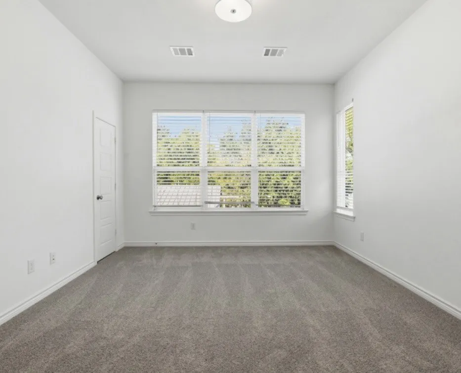 Townhouse For Rent in Tarrant County , 2825 Stanley Avenue, Fort Worth, Texas 76110, 3 Bedroom, 3 Bathroom, 2 Garage spaces, 2,662 Sqft, built in 2019, mls#21410112, Real Estate Agent in Fort Worth, Homes For Rent in Tarrant county, Homes For Rent in Fort Worth, Realtor in Fort Worth Texas, Real Estate Brokerage Independent Realty Texas, Luminita Cordes Realtor