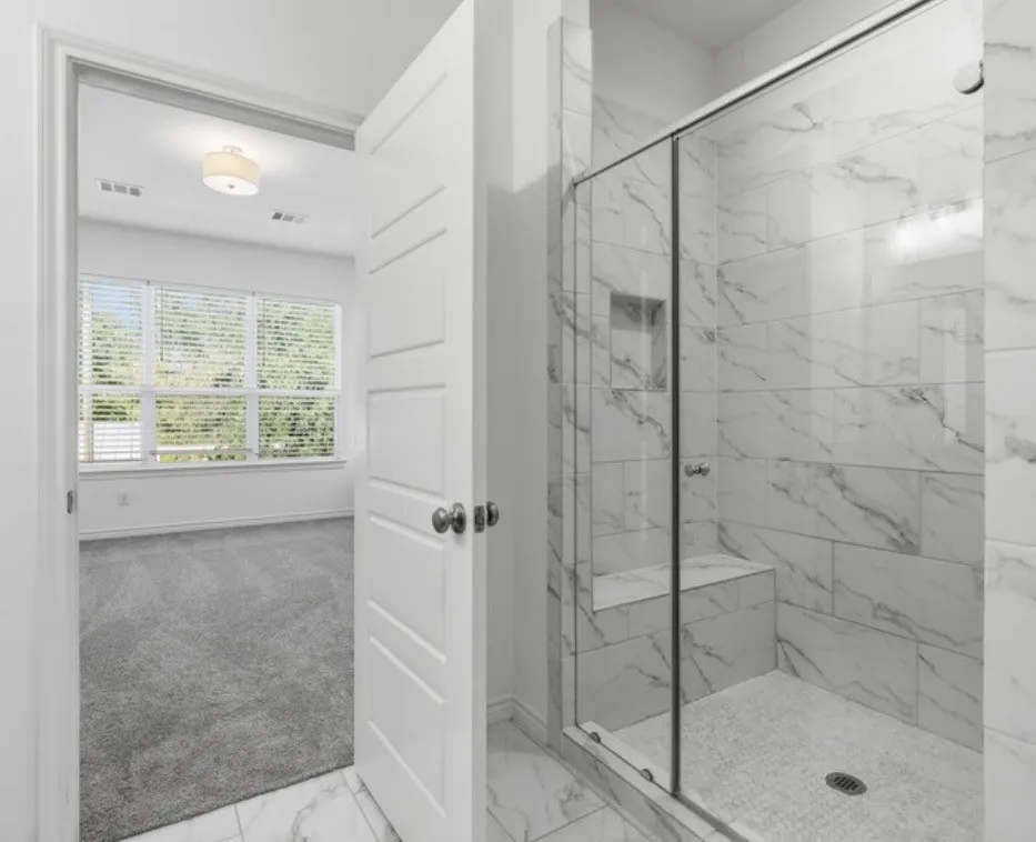 Townhouse For Rent in Tarrant County , 2825 Stanley Avenue, Fort Worth, Texas 76110, 3 Bedroom, 3 Bathroom, 2 Garage spaces, 2,662 Sqft, built in 2019, mls#21410112, Real Estate Agent in Fort Worth, Homes For Rent in Tarrant county, Homes For Rent in Fort Worth, Realtor in Fort Worth Texas, Real Estate Brokerage Independent Realty Texas, Luminita Cordes Realtor