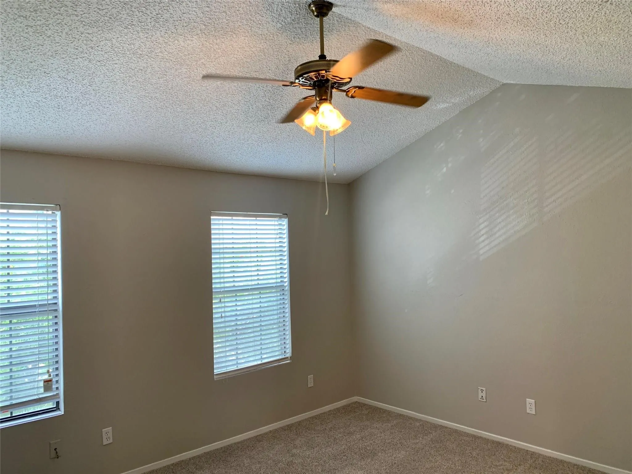 Condominium For Rent in Dallas County , 214 Samuel Boulevard 5, Coppell, Texas 75019, 2 Bedroom, 3 Bathroom, Garage spaces, 1,260 Sqft, built in 1984, mls#21410121, Real Estate Agent in Coppell, Homes For Rent in Dallas county, Homes For Rent in Coppell, Realtor in Coppell Texas, Real Estate Brokerage Independent Realty Texas, Luminita Cordes Realtor