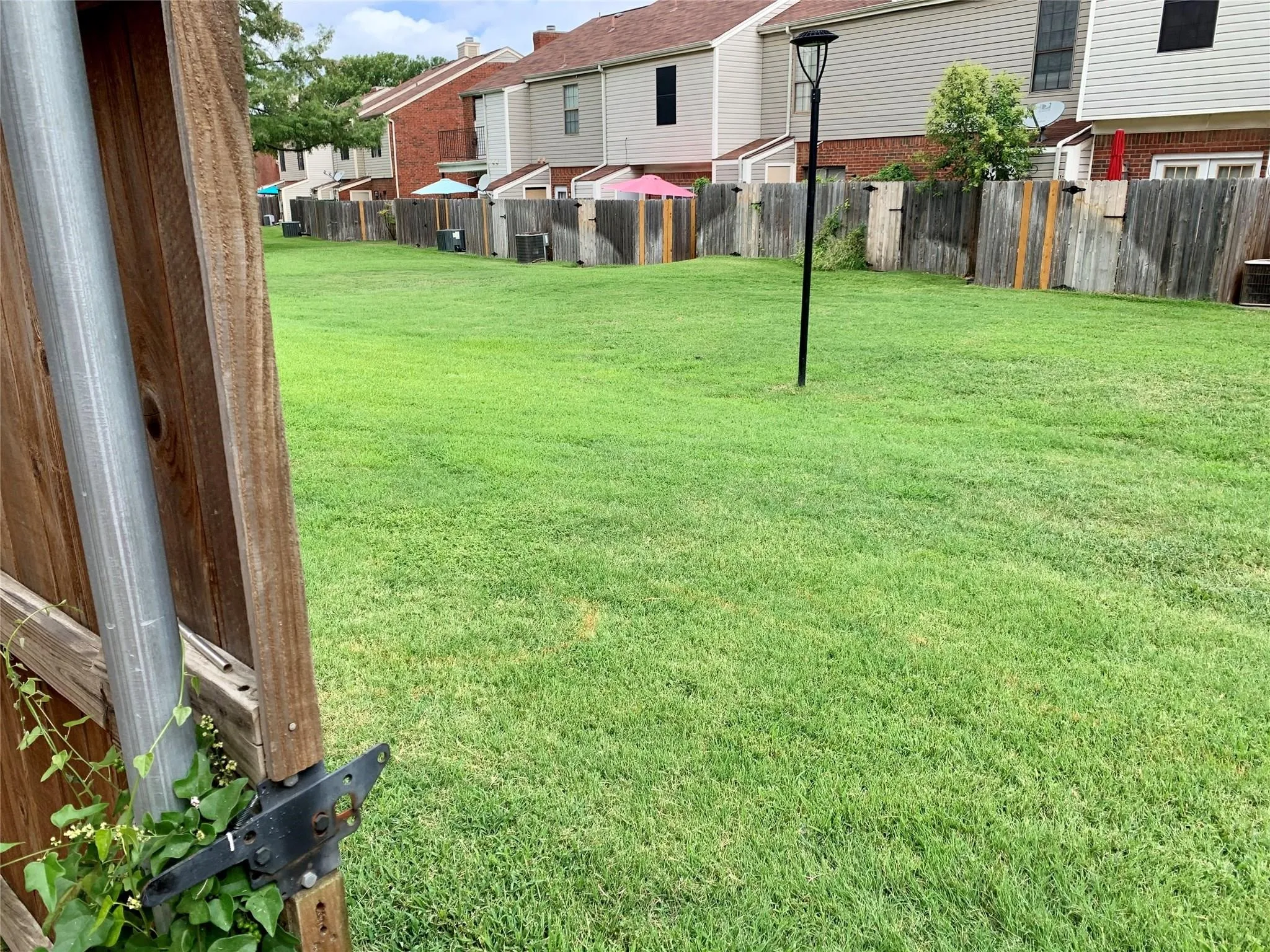 Condominium For Rent in Dallas County , 214 Samuel Boulevard 5, Coppell, Texas 75019, 2 Bedroom, 3 Bathroom, Garage spaces, 1,260 Sqft, built in 1984, mls#21410121, Real Estate Agent in Coppell, Homes For Rent in Dallas county, Homes For Rent in Coppell, Realtor in Coppell Texas, Real Estate Brokerage Independent Realty Texas, Luminita Cordes Realtor