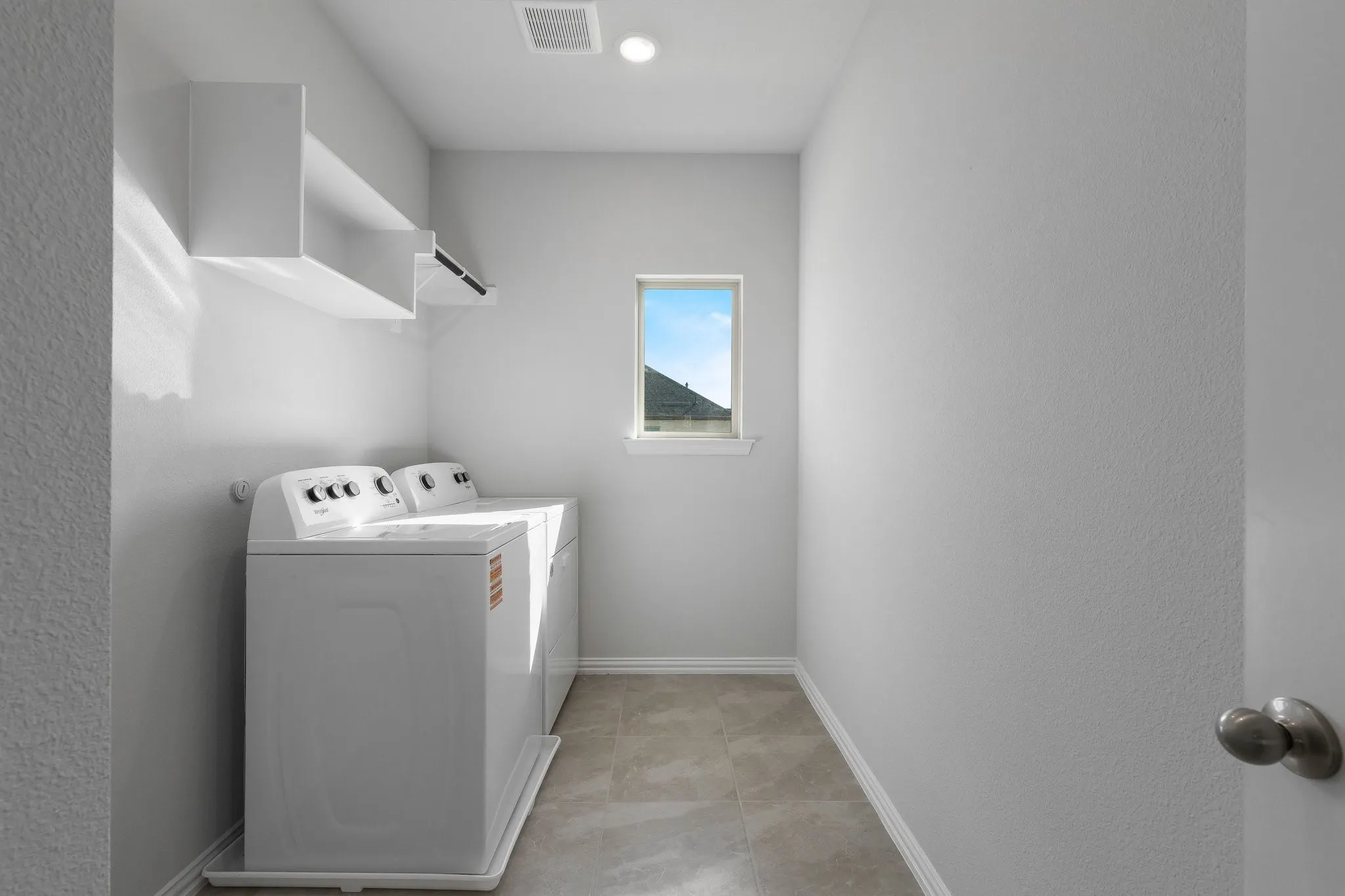 Single Family Residence For Sale in Denton County , 140 Ashbrook Street, Little Elm, Texas 75068, 4 Bedroom, 4 Bathroom, 2 Garage spaces, 2,677 Sqft, built in 2024, mls#21409896, Real Estate Agent in Little Elm, Homes For Sale in Denton county, Homes For Sale in Little Elm, Realtor in Little Elm Texas, Real Estate Brokerage Independent Realty Texas, Luminita Cordes Realtor