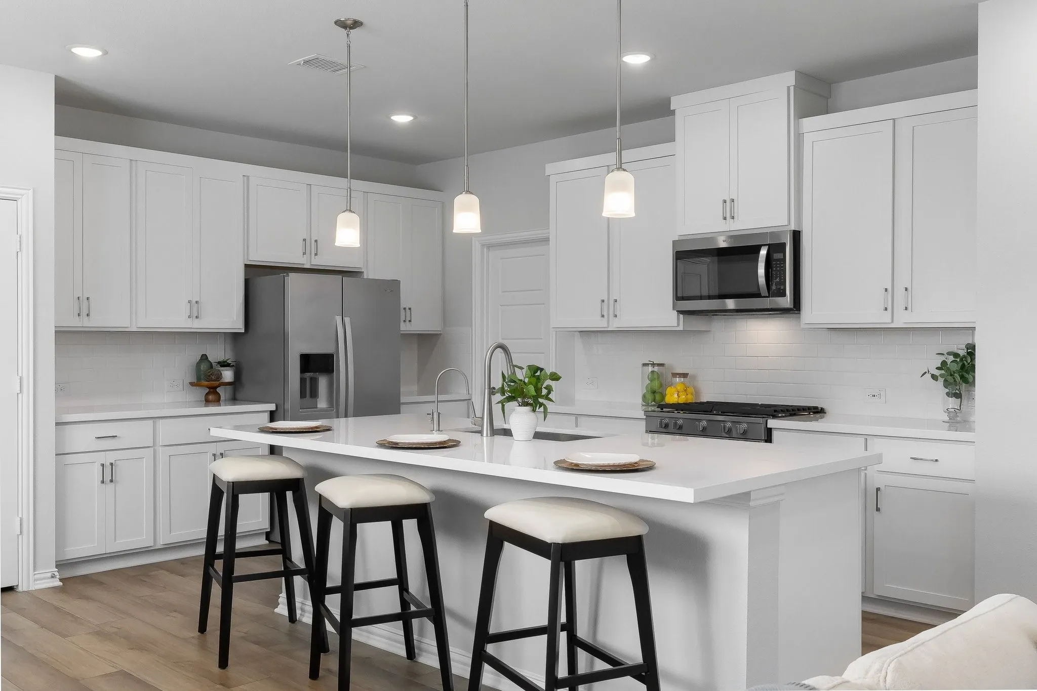 Single Family Residence For Sale in Denton County , 140 Ashbrook Street, Little Elm, Texas 75068, 4 Bedroom, 4 Bathroom, 2 Garage spaces, 2,677 Sqft, built in 2024, mls#21409896, Real Estate Agent in Little Elm, Homes For Sale in Denton county, Homes For Sale in Little Elm, Realtor in Little Elm Texas, Real Estate Brokerage Independent Realty Texas, Luminita Cordes Realtor